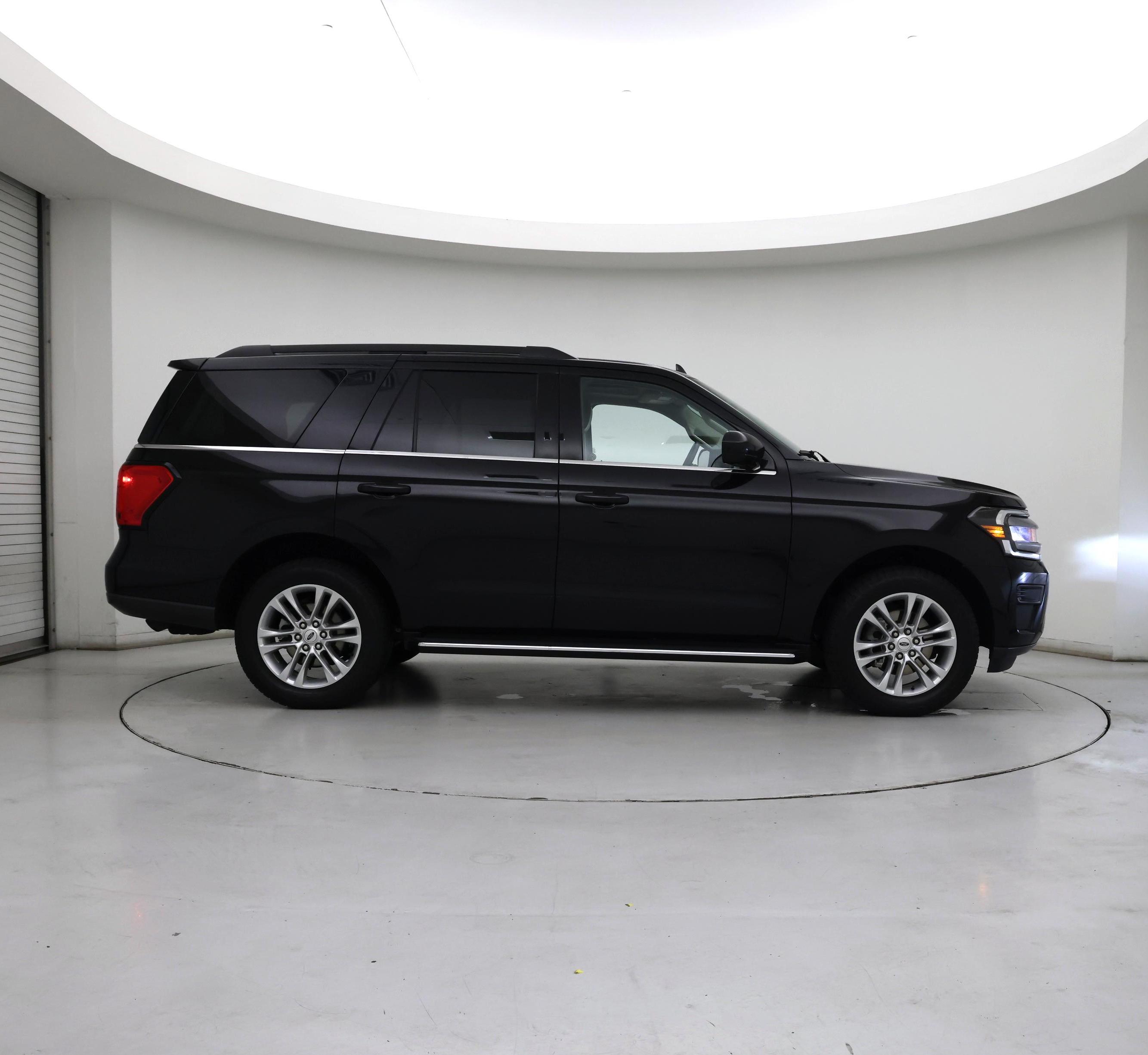 Thumbnail: 2022 Ford Expedition - 7