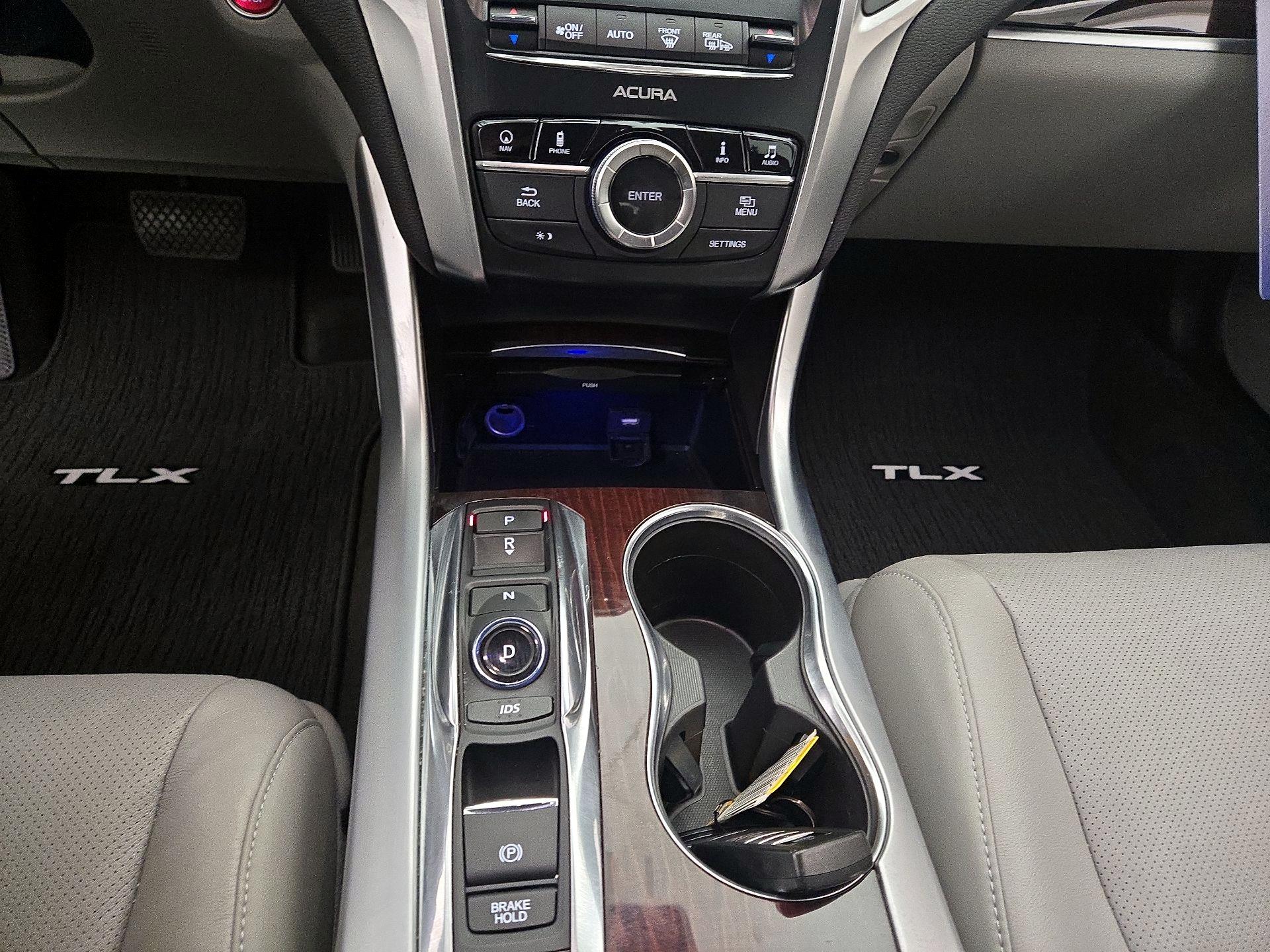 Thumbnail: 2016 Acura TLX - 18