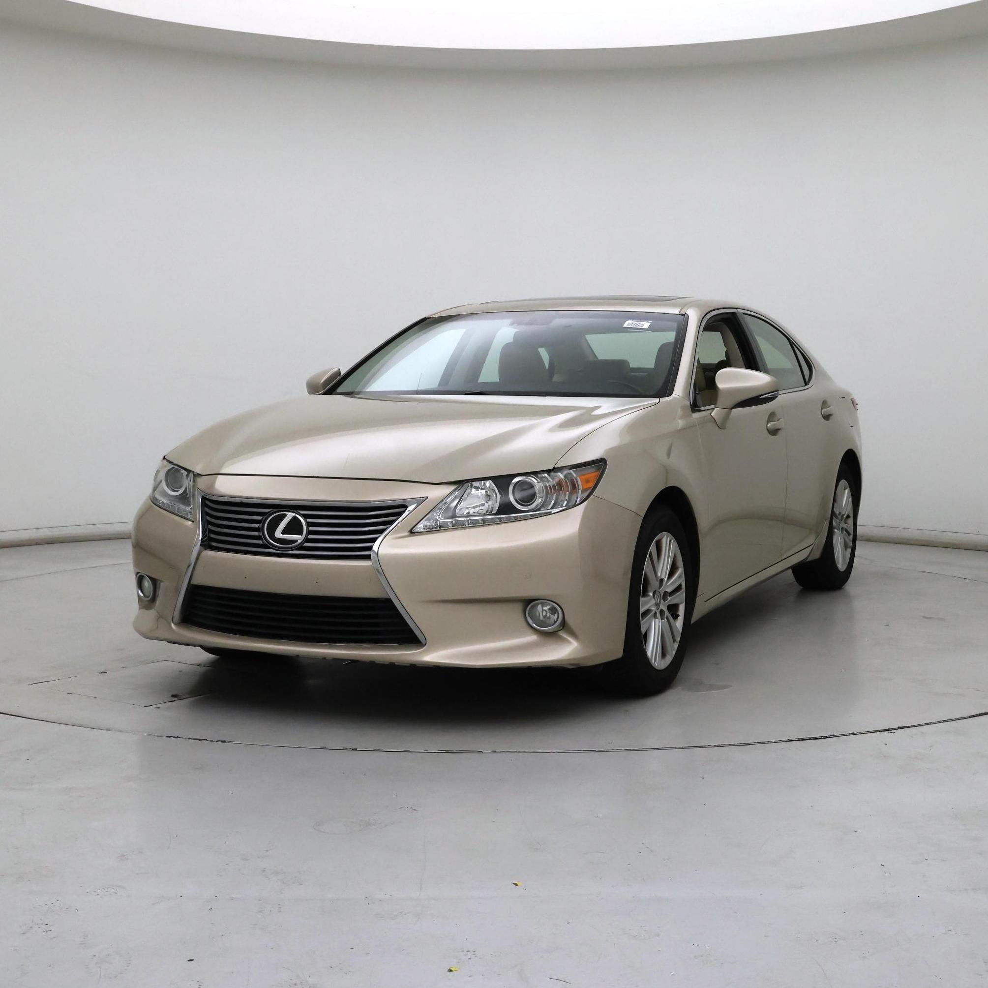 Thumbnail: 2014 Lexus ES - 4