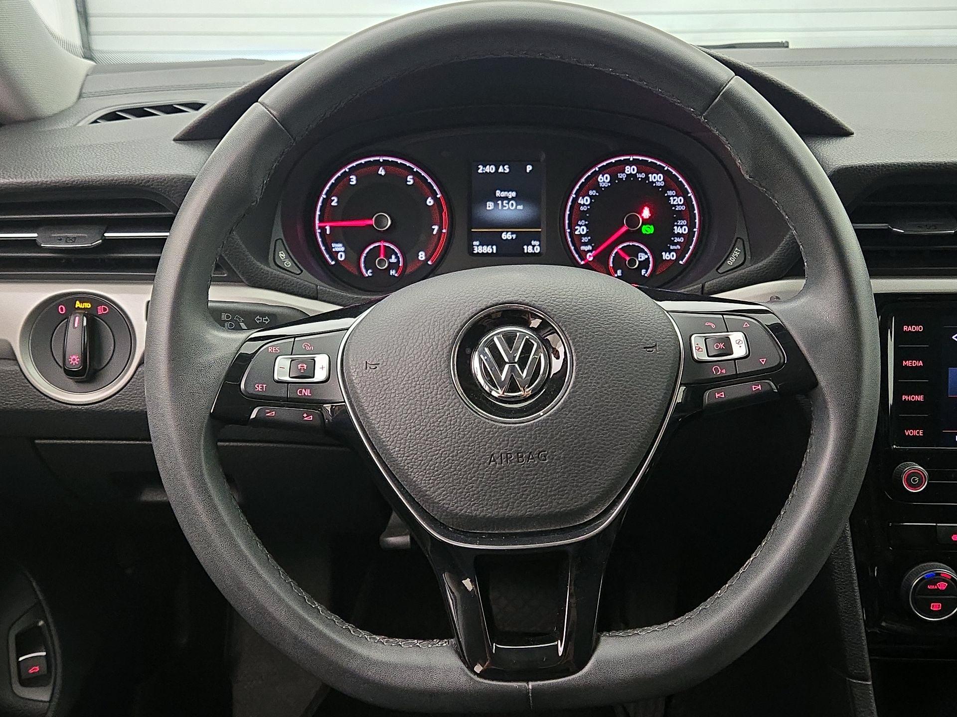Thumbnail: 2022 Volkswagen Passat - 10