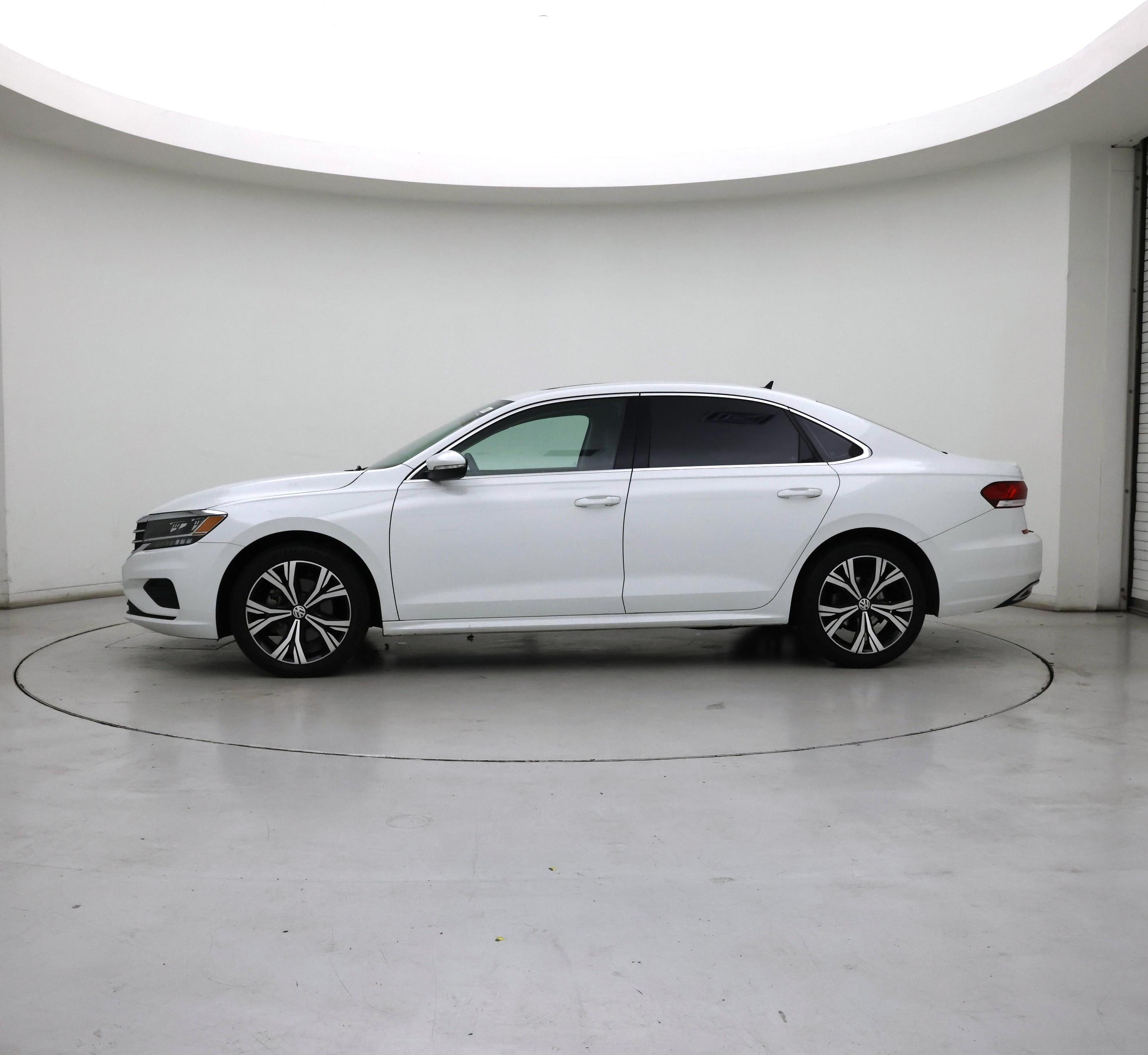 Thumbnail: 2022 Volkswagen Passat - 3