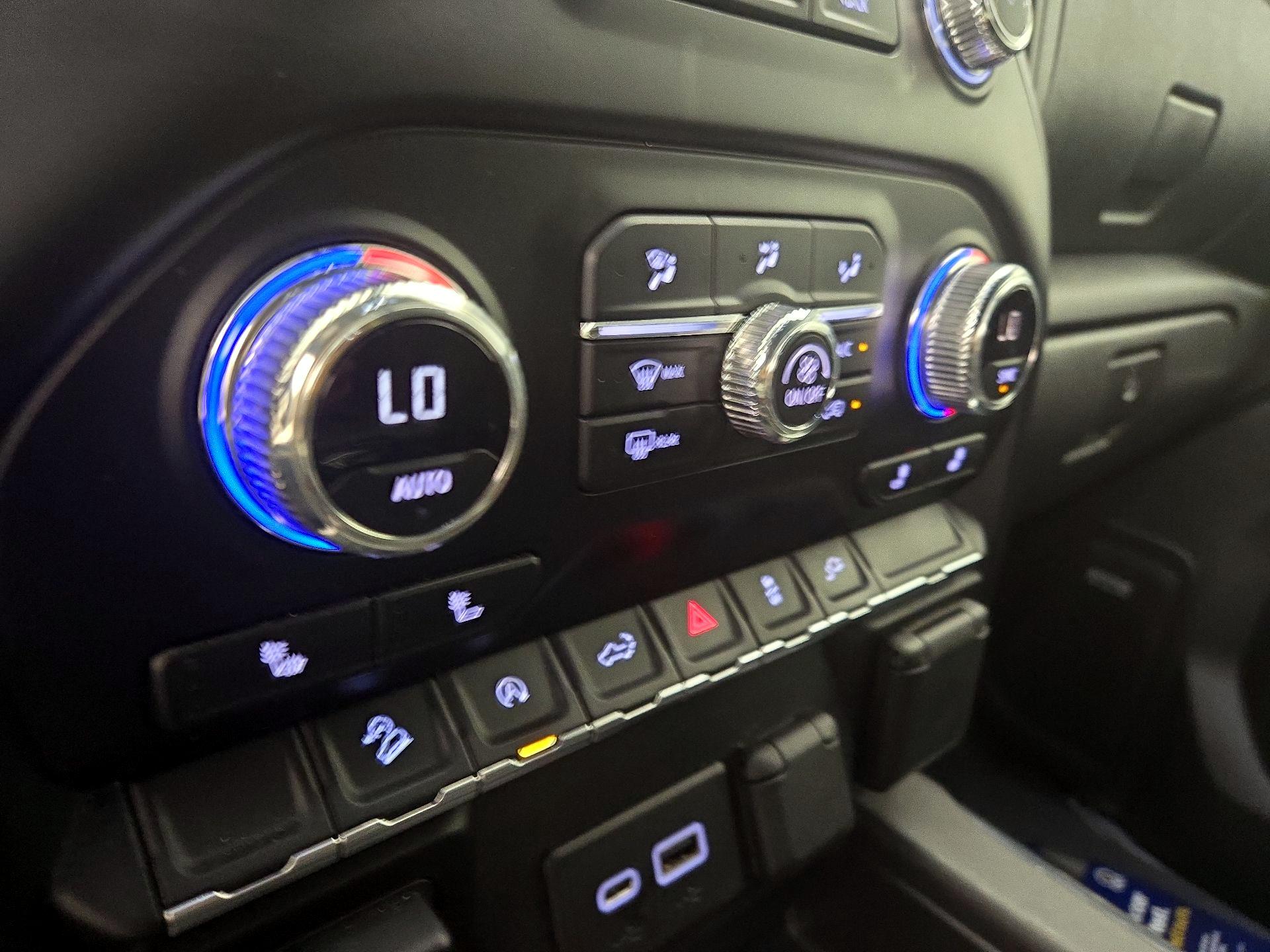 Thumbnail: 2021 GMC Sierra 1500 - 16