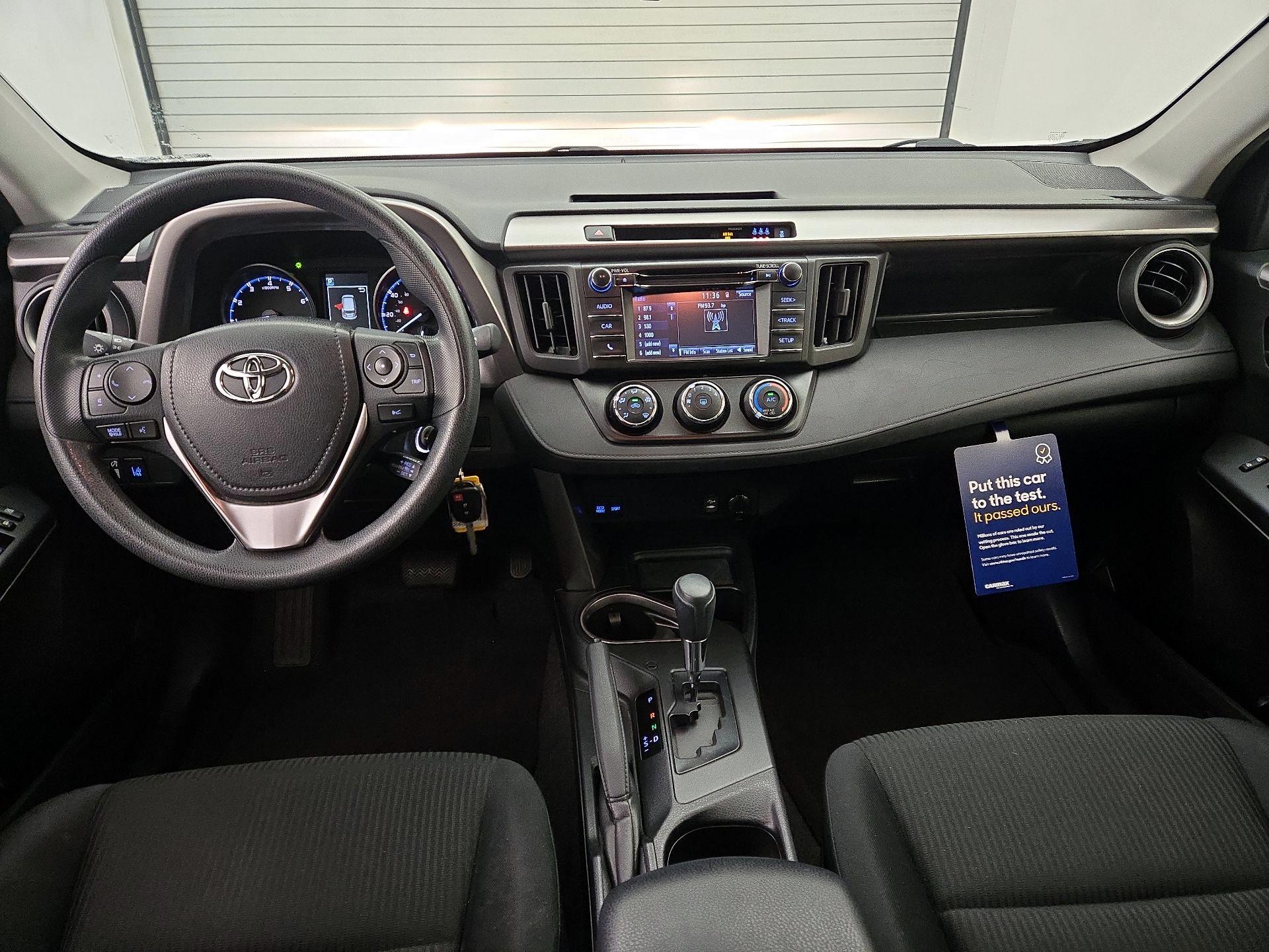 Thumbnail: 2017 Toyota RAV4 - 9