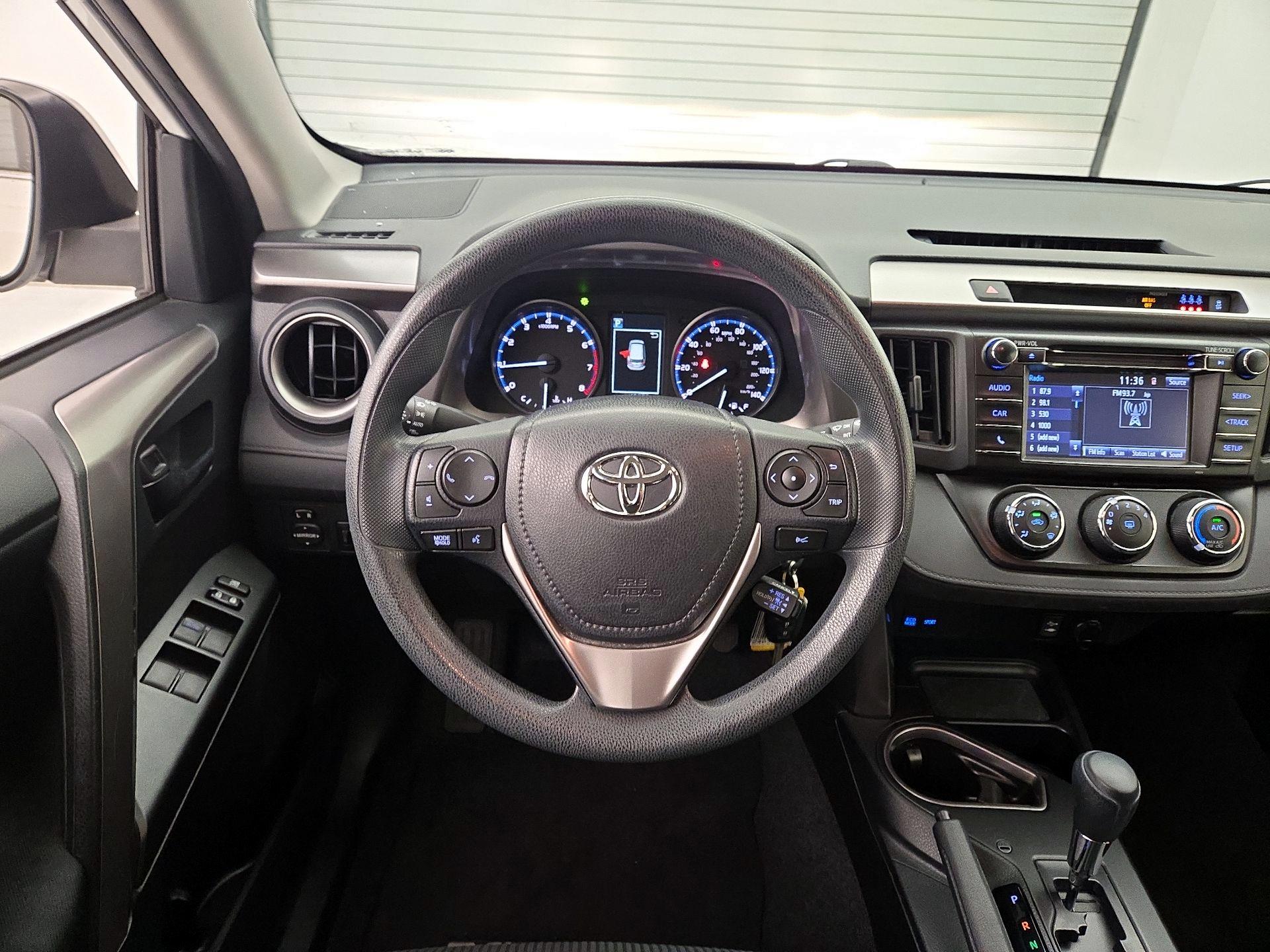 Thumbnail: 2017 Toyota RAV4 - 10