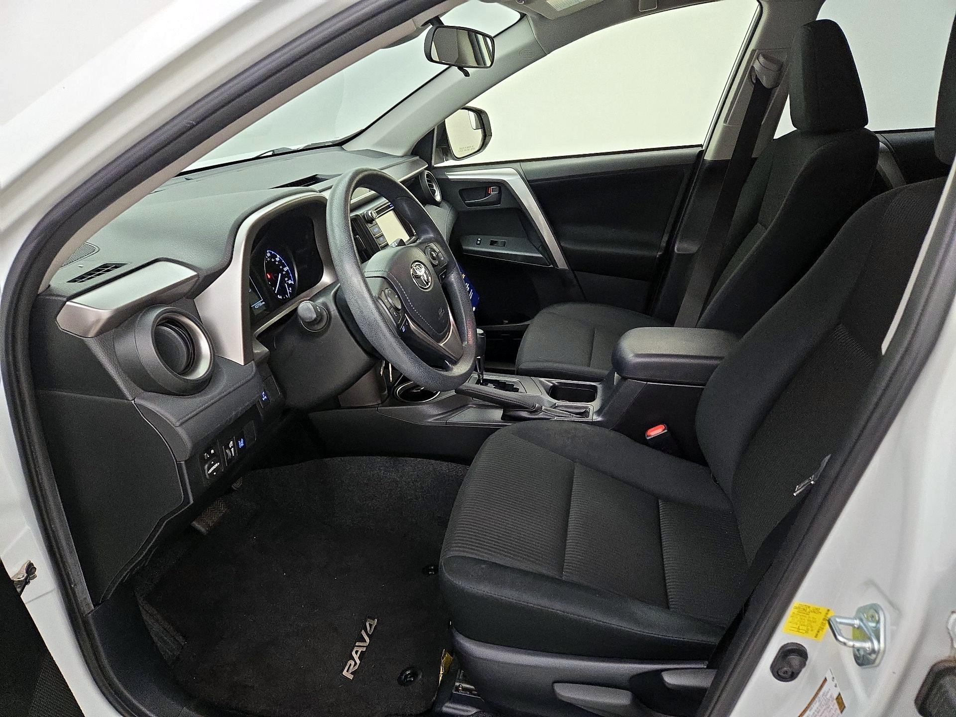 Thumbnail: 2017 Toyota RAV4 - 11