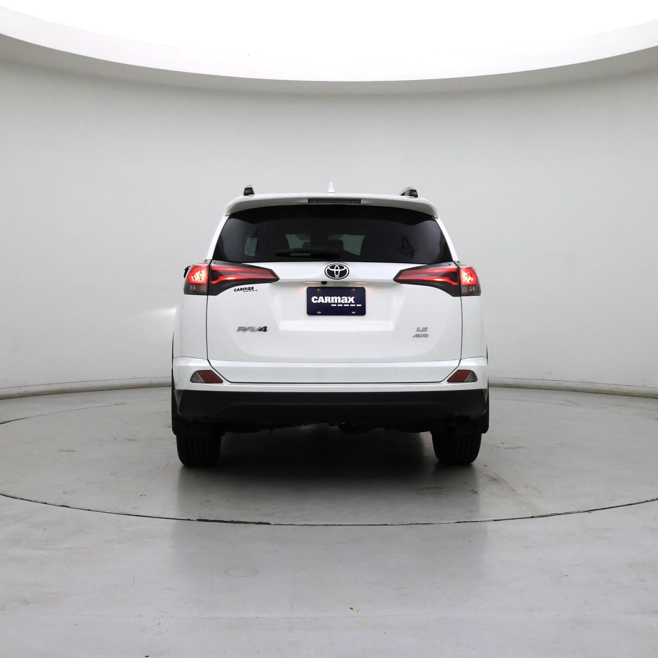 Thumbnail: 2017 Toyota RAV4 - 6