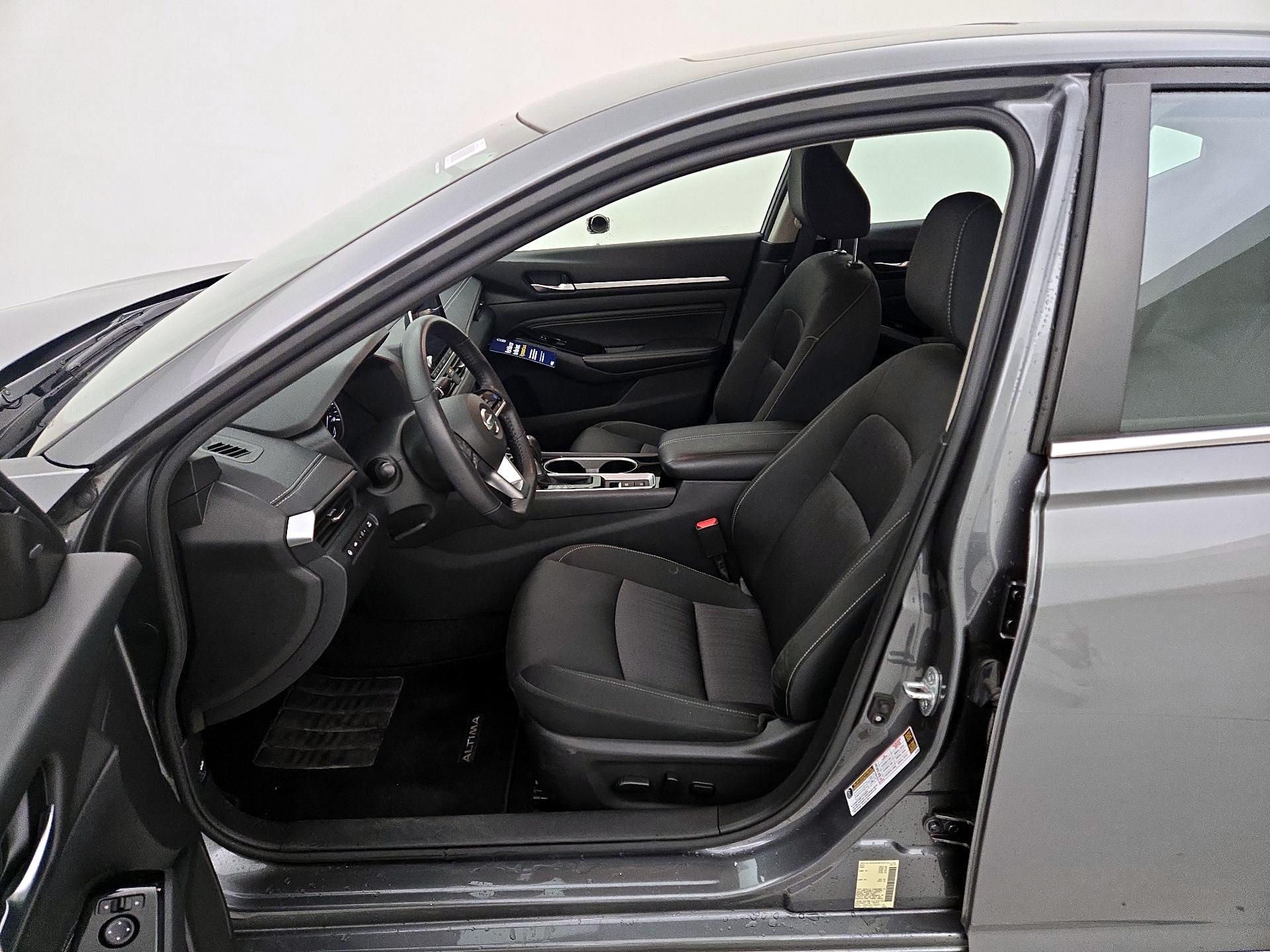 Thumbnail: 2021 Nissan Altima - 11