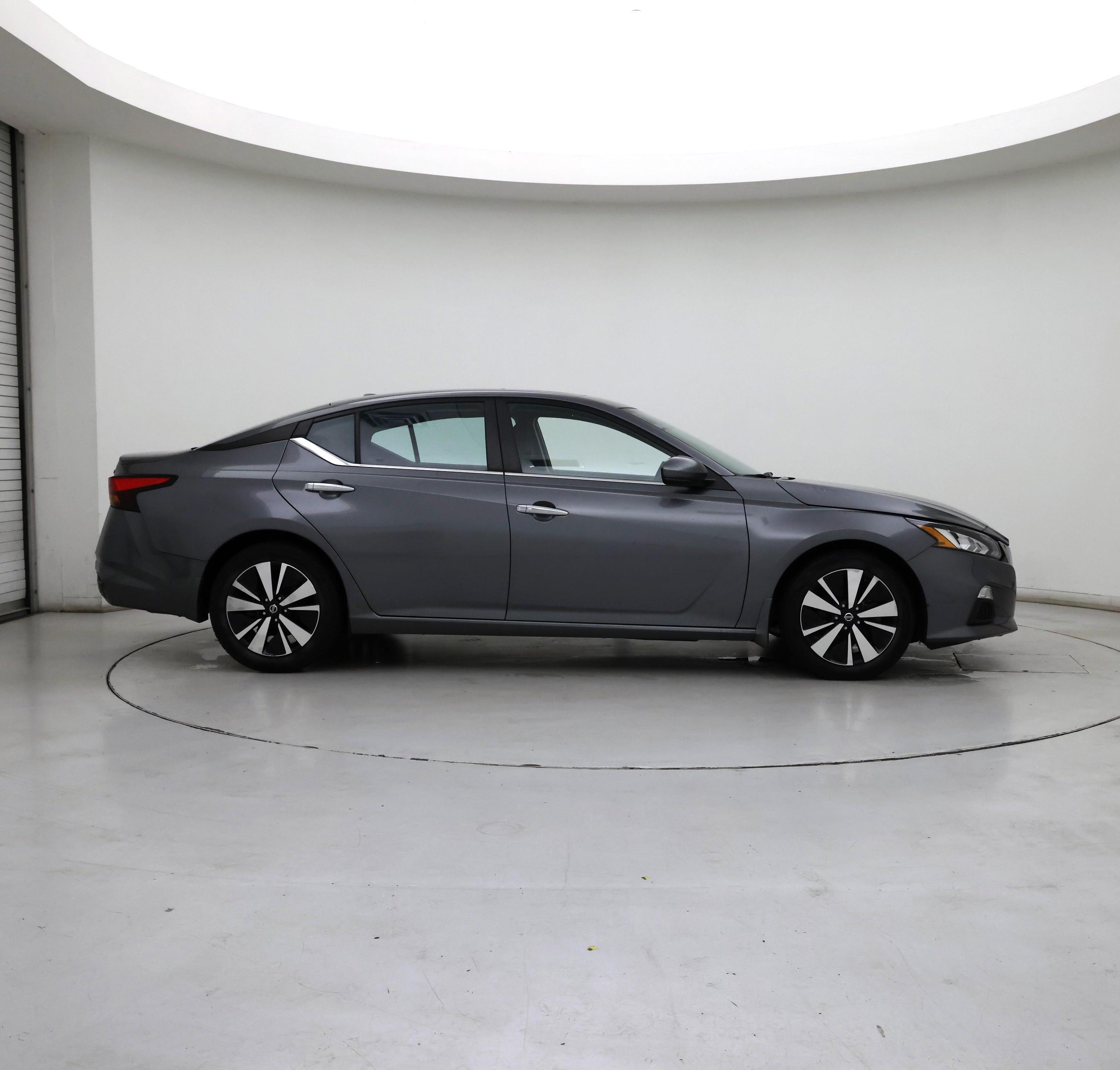 Thumbnail: 2021 Nissan Altima - 7