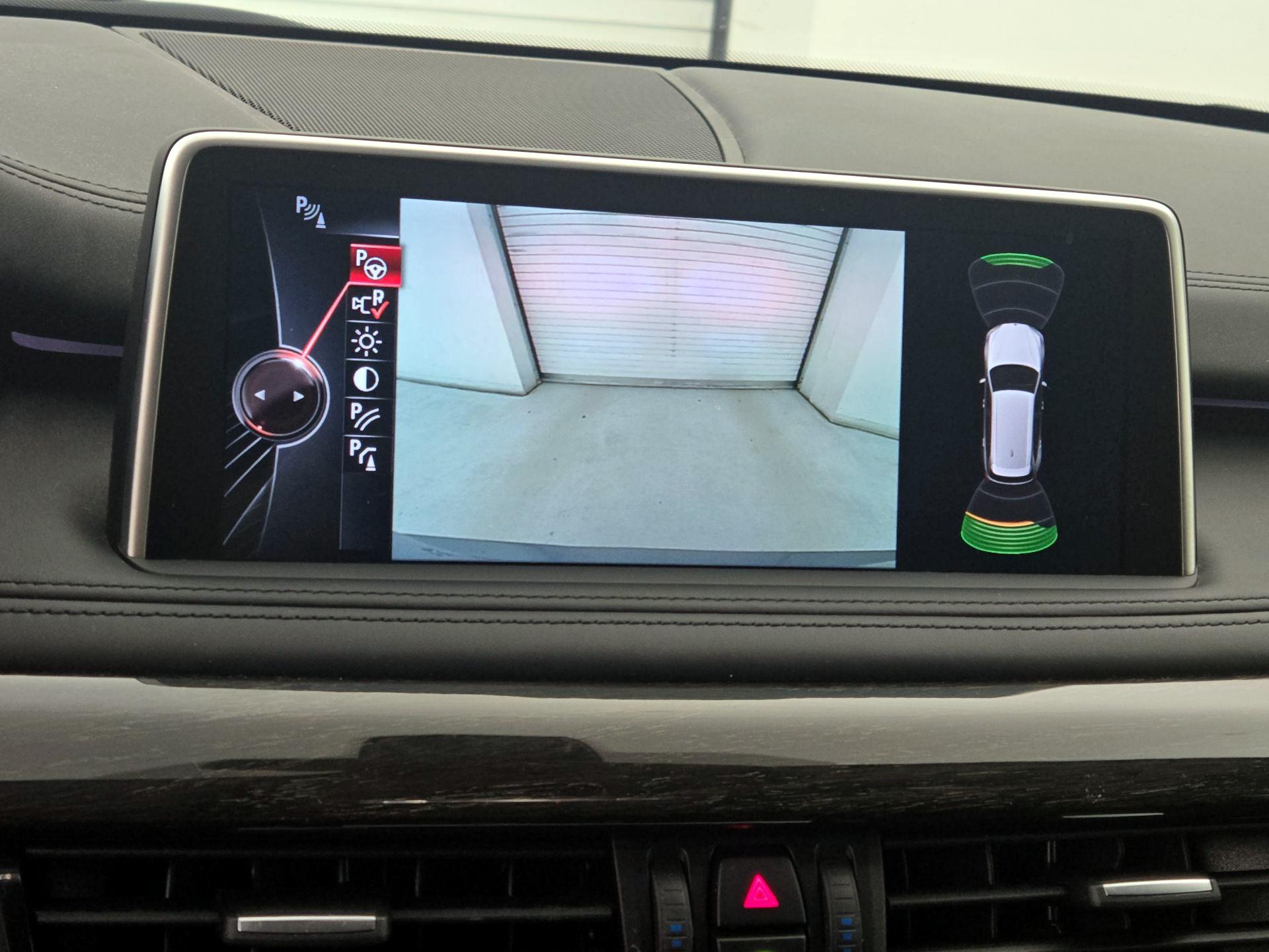 Thumbnail: 2015 BMW X5 - 15