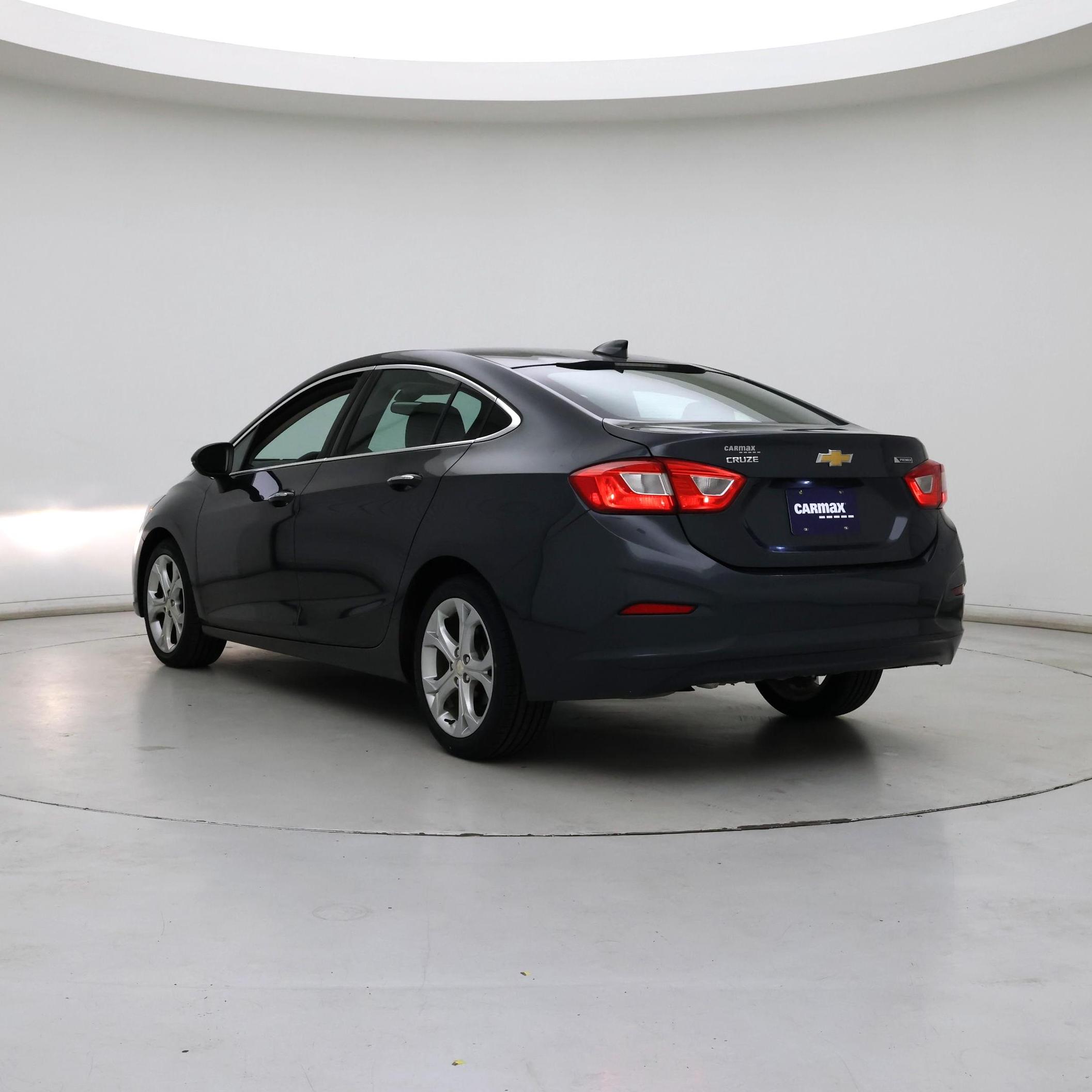 Thumbnail: 2017 Chevrolet Cruze - 2