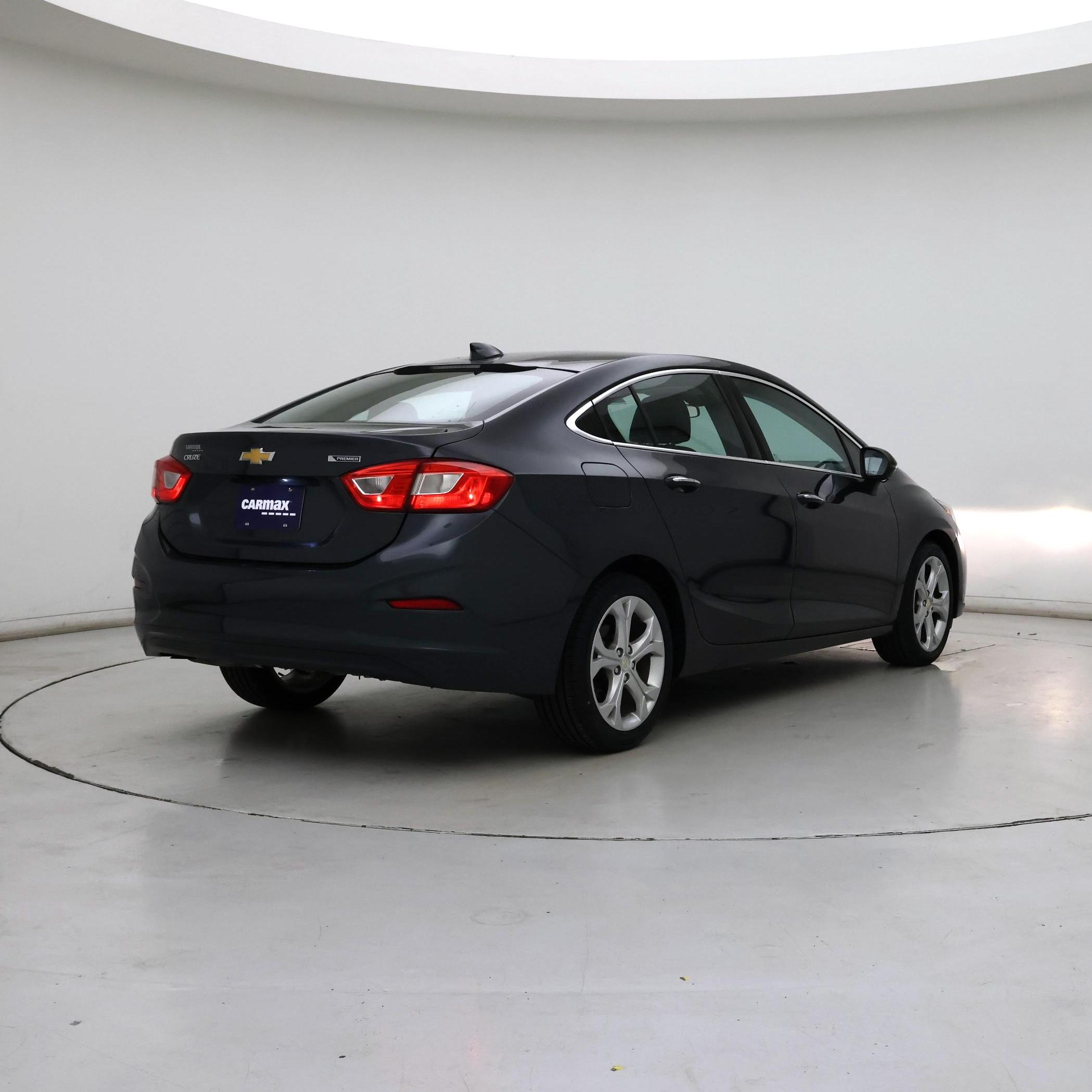 Thumbnail: 2017 Chevrolet Cruze - 8