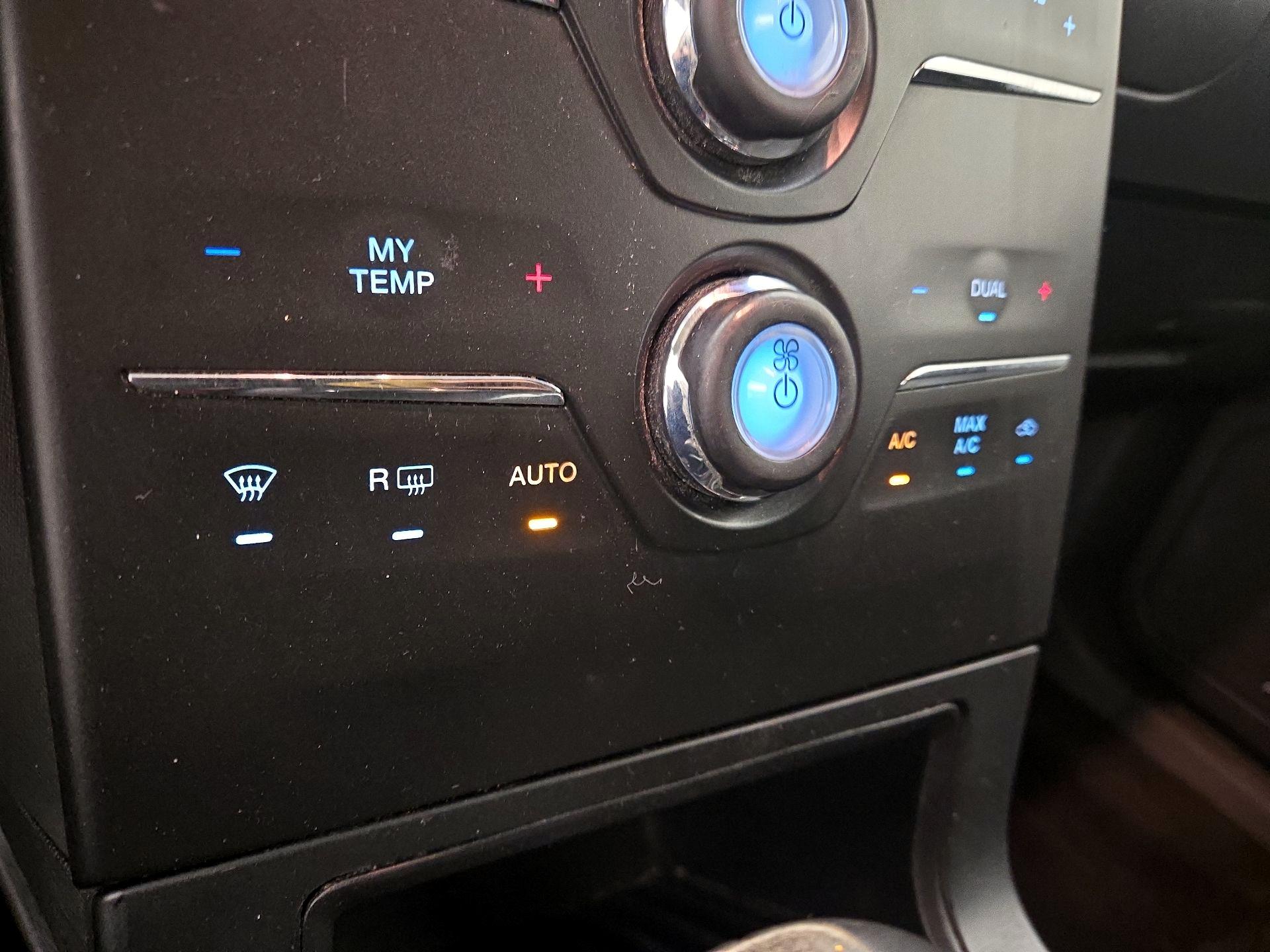 Thumbnail: 2015 Ford Flex - 16