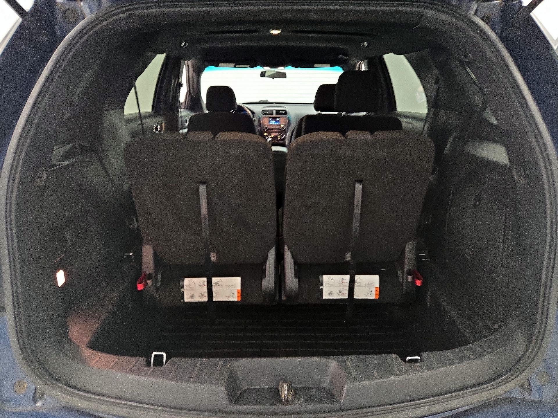 Thumbnail: 2016 Ford Explorer - 20