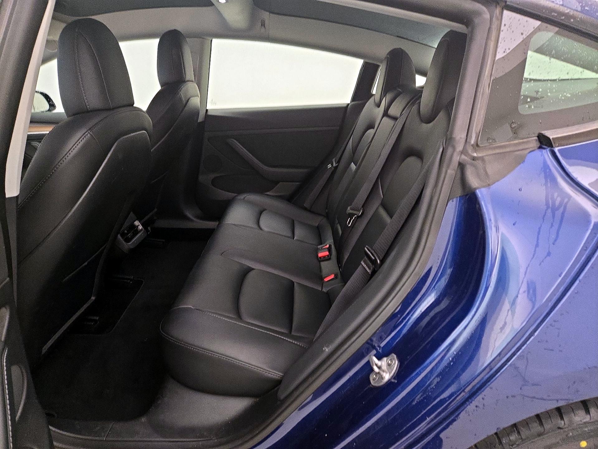 Thumbnail: 2022 Tesla Model 3 - 18