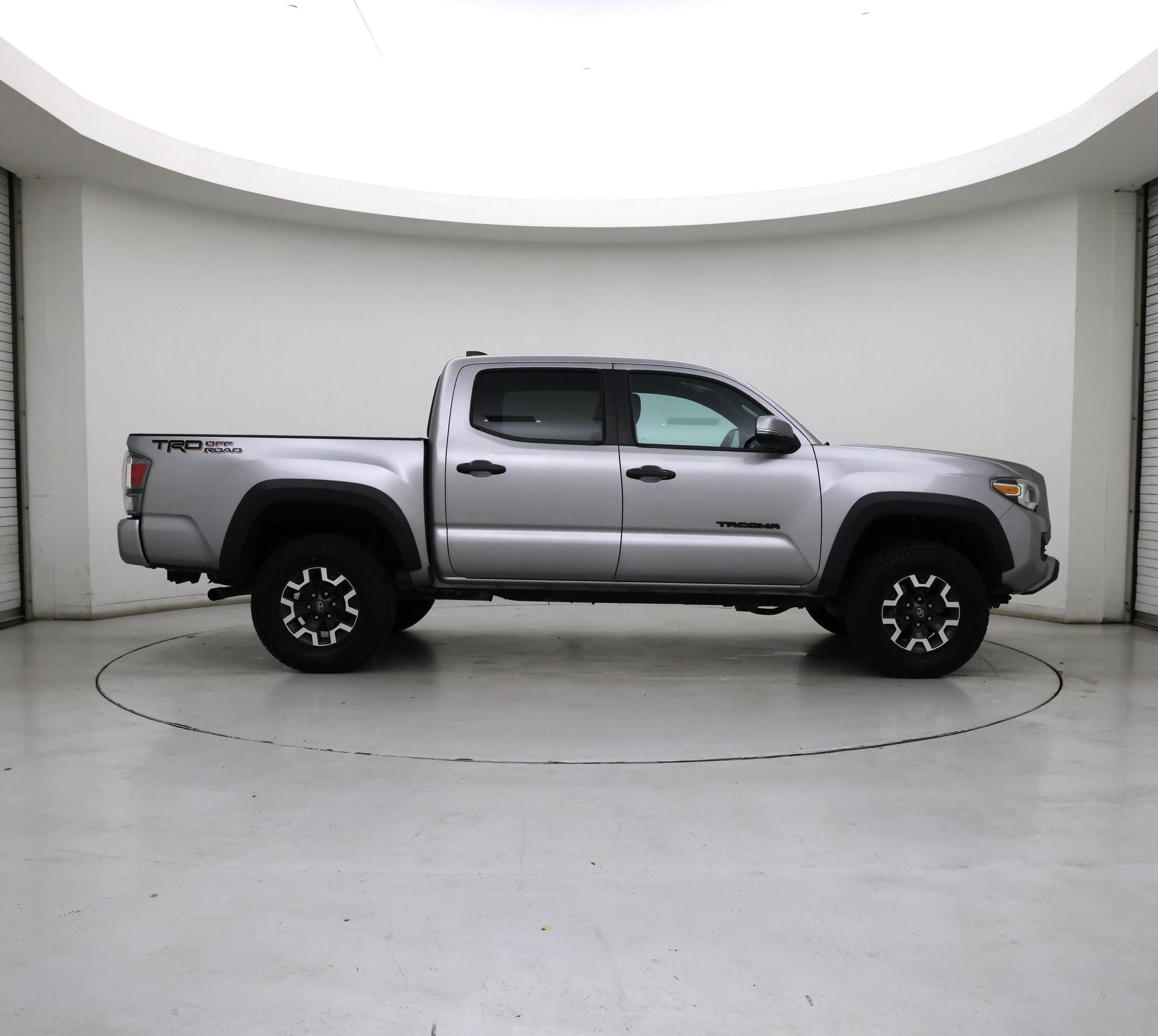 Thumbnail: 2020 Toyota Tacoma - 7