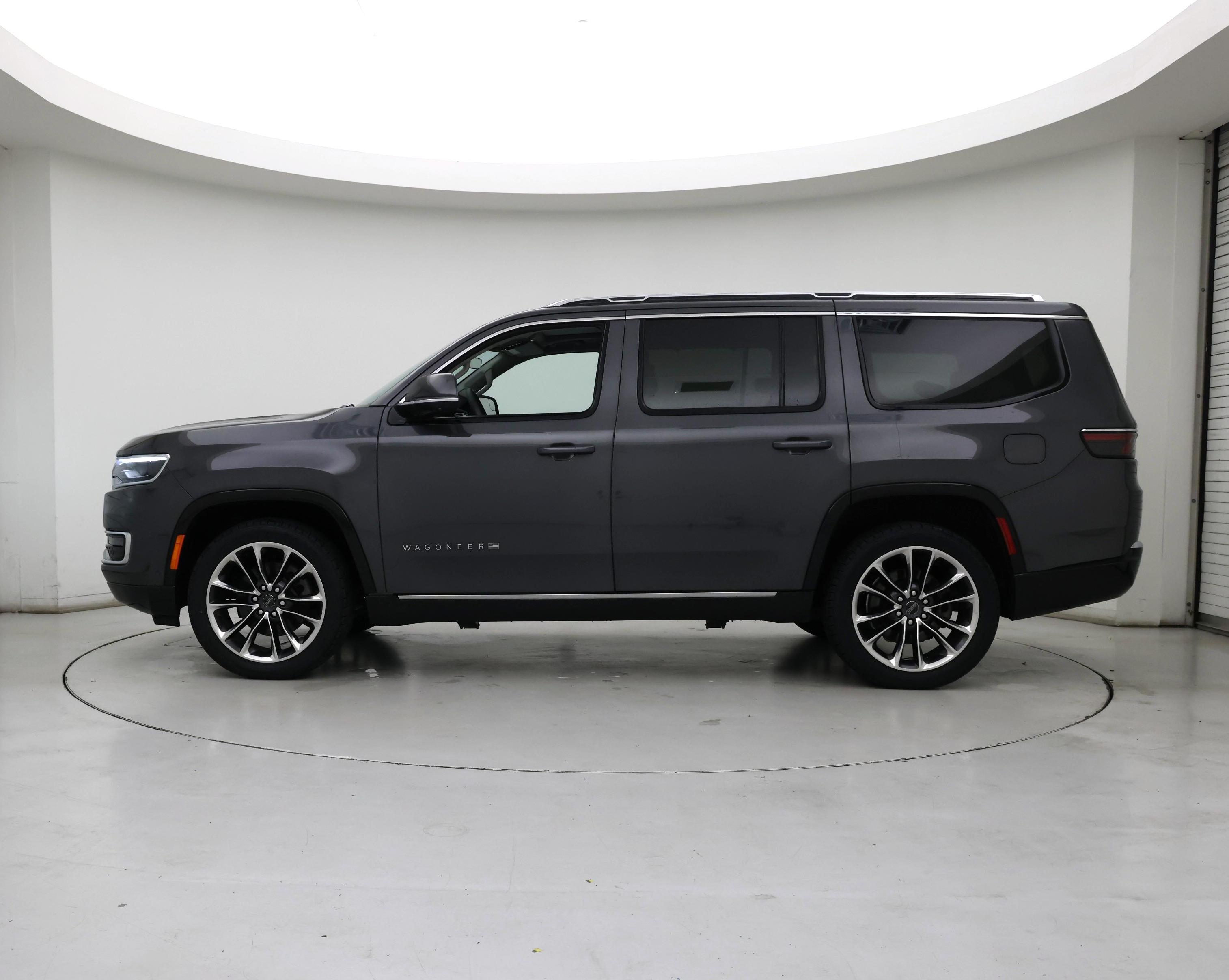 Thumbnail: 2022 Jeep Wagoneer - 3