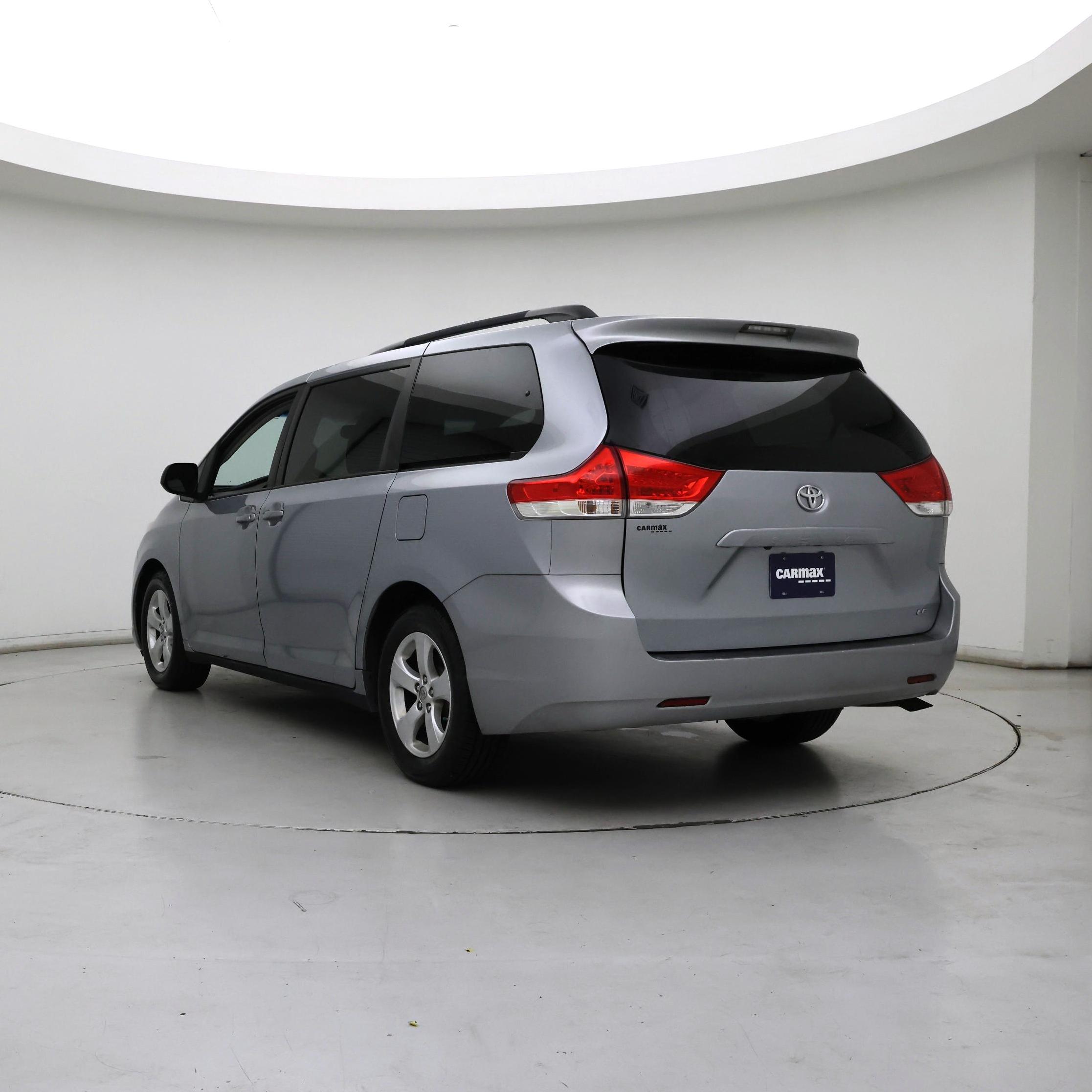 Thumbnail: 2014 Toyota Sienna - 2