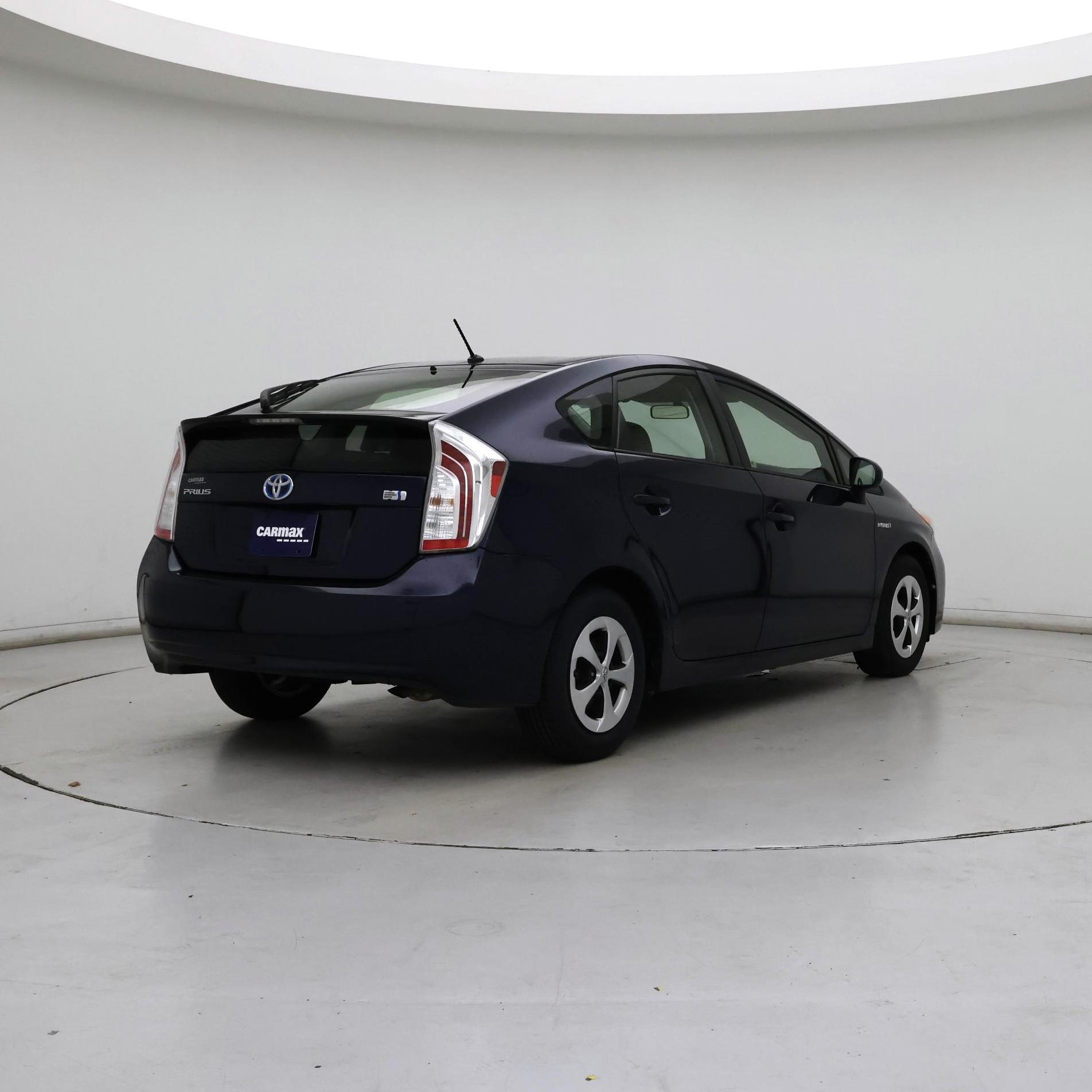 Thumbnail: 2014 Toyota Prius - 8