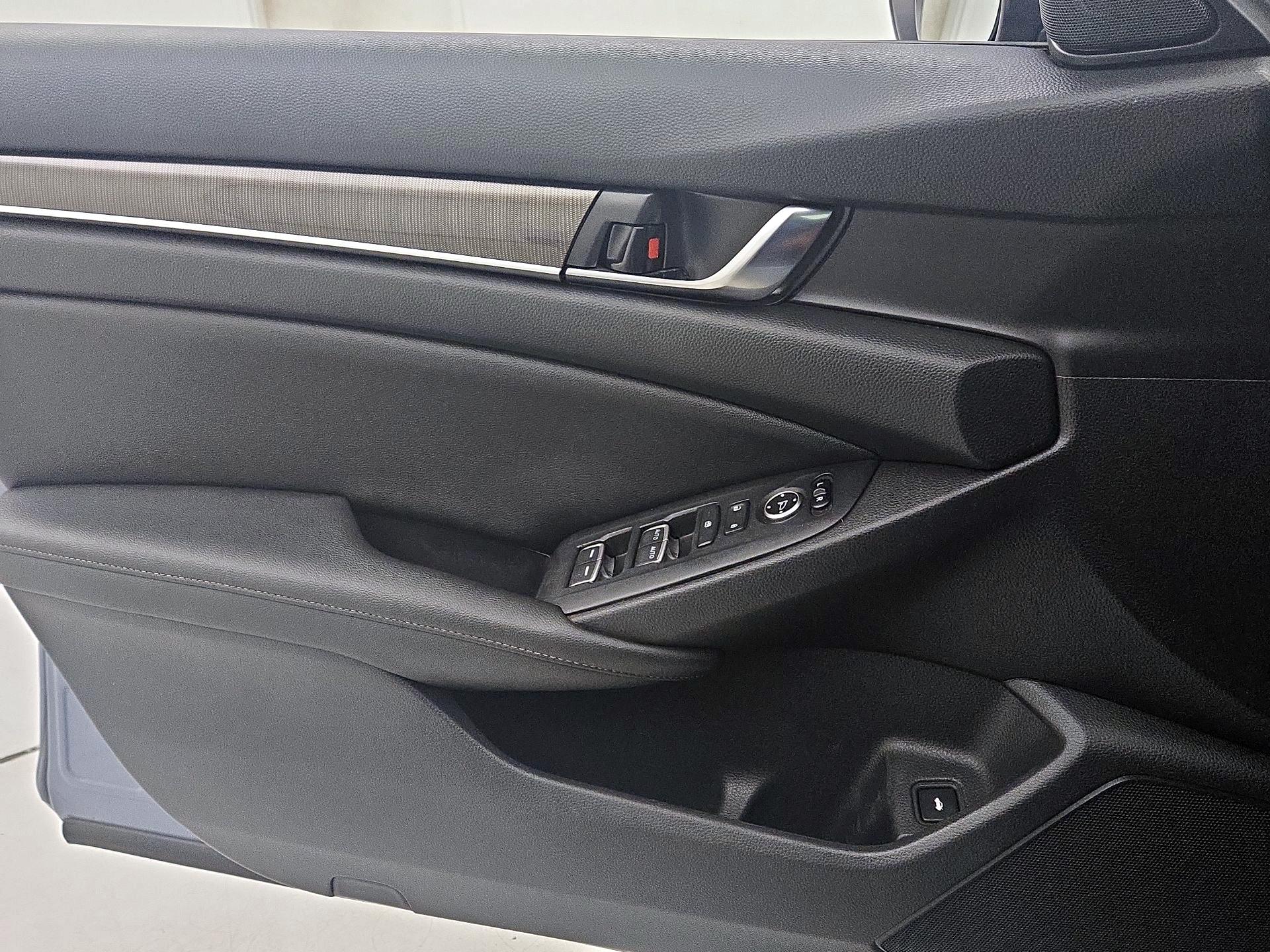 Thumbnail: 2021 Honda Accord - 12