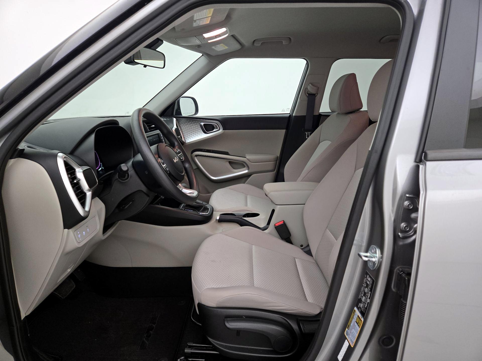 Thumbnail: 2023 Kia Soul - 11