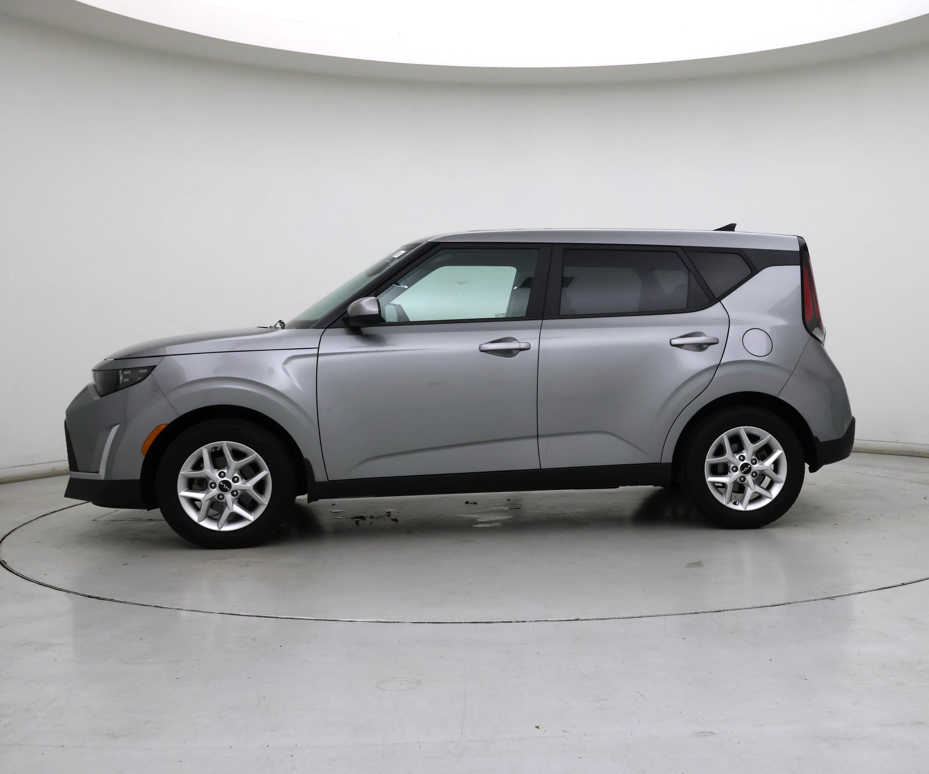 Thumbnail: 2023 Kia Soul - 3