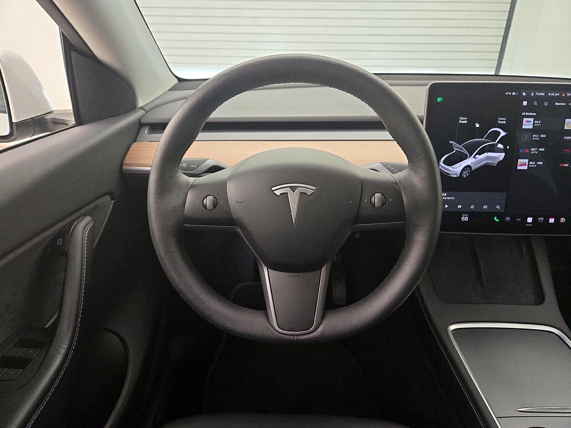 Thumbnail: 2022 Tesla Model Y - 10
