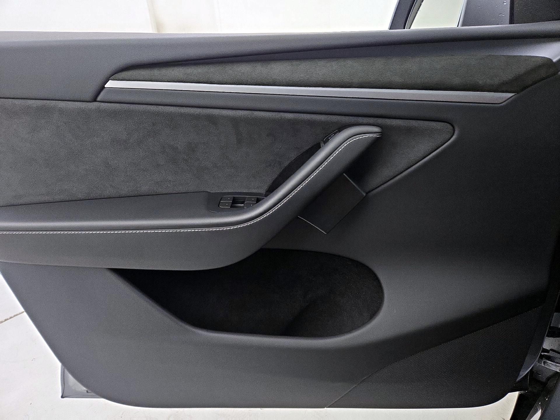 Thumbnail: 2024 Tesla Model Y - 12