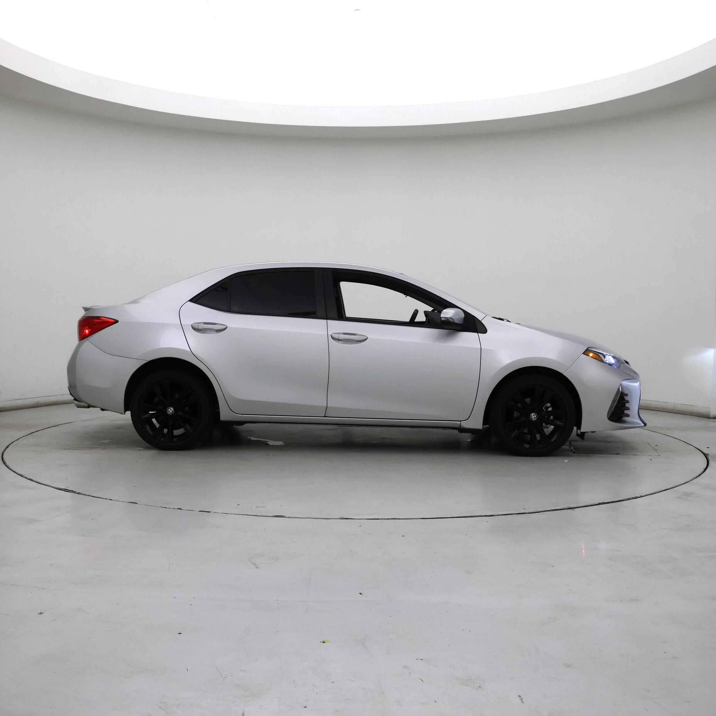 Thumbnail: 2018 Toyota Corolla - 7