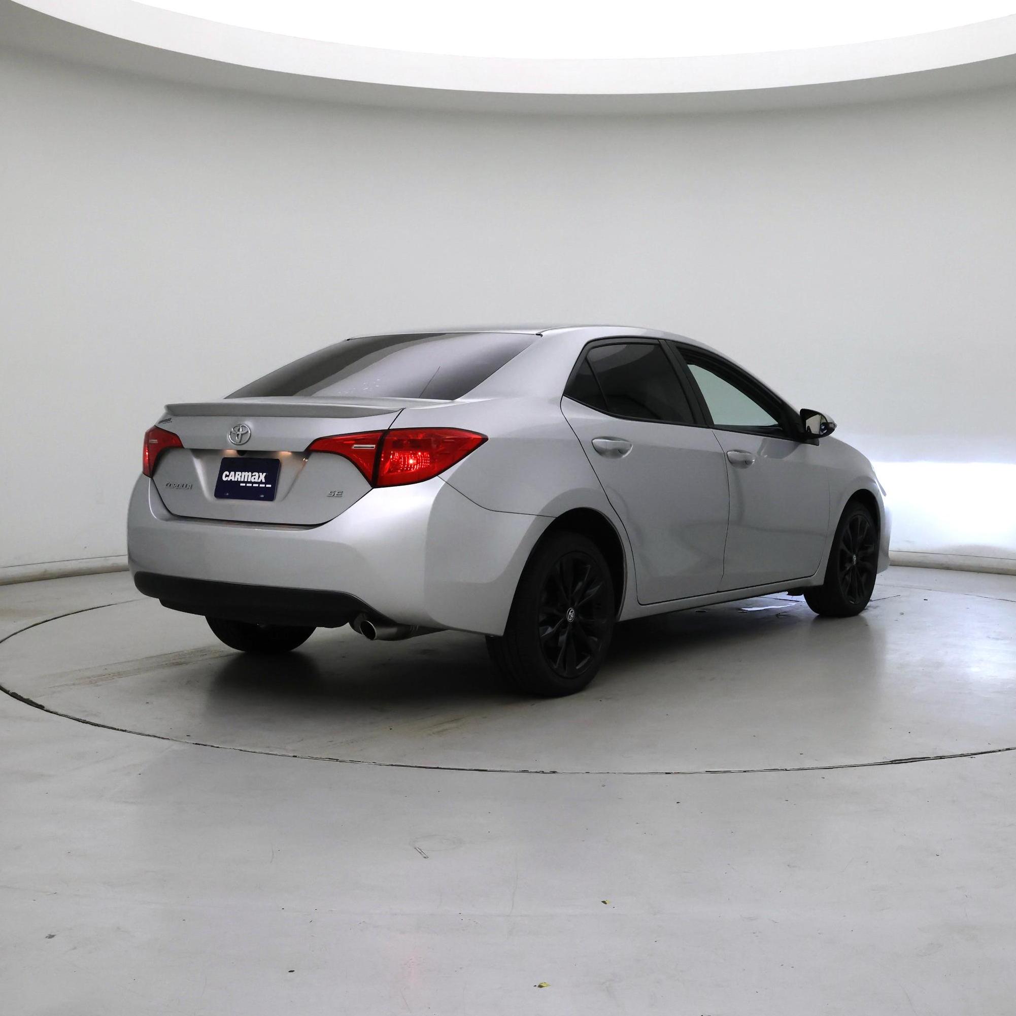 Thumbnail: 2018 Toyota Corolla - 8