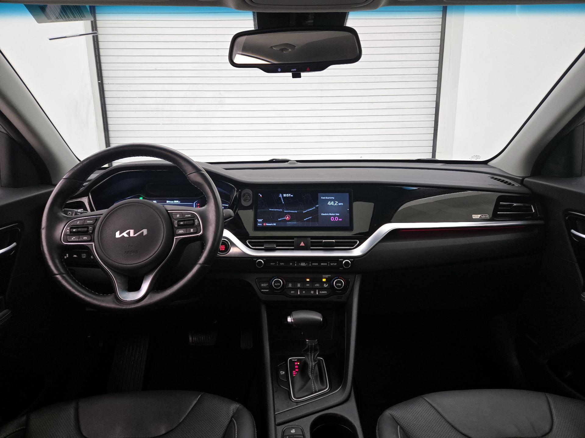 Thumbnail: 2022 Kia Niro - 9