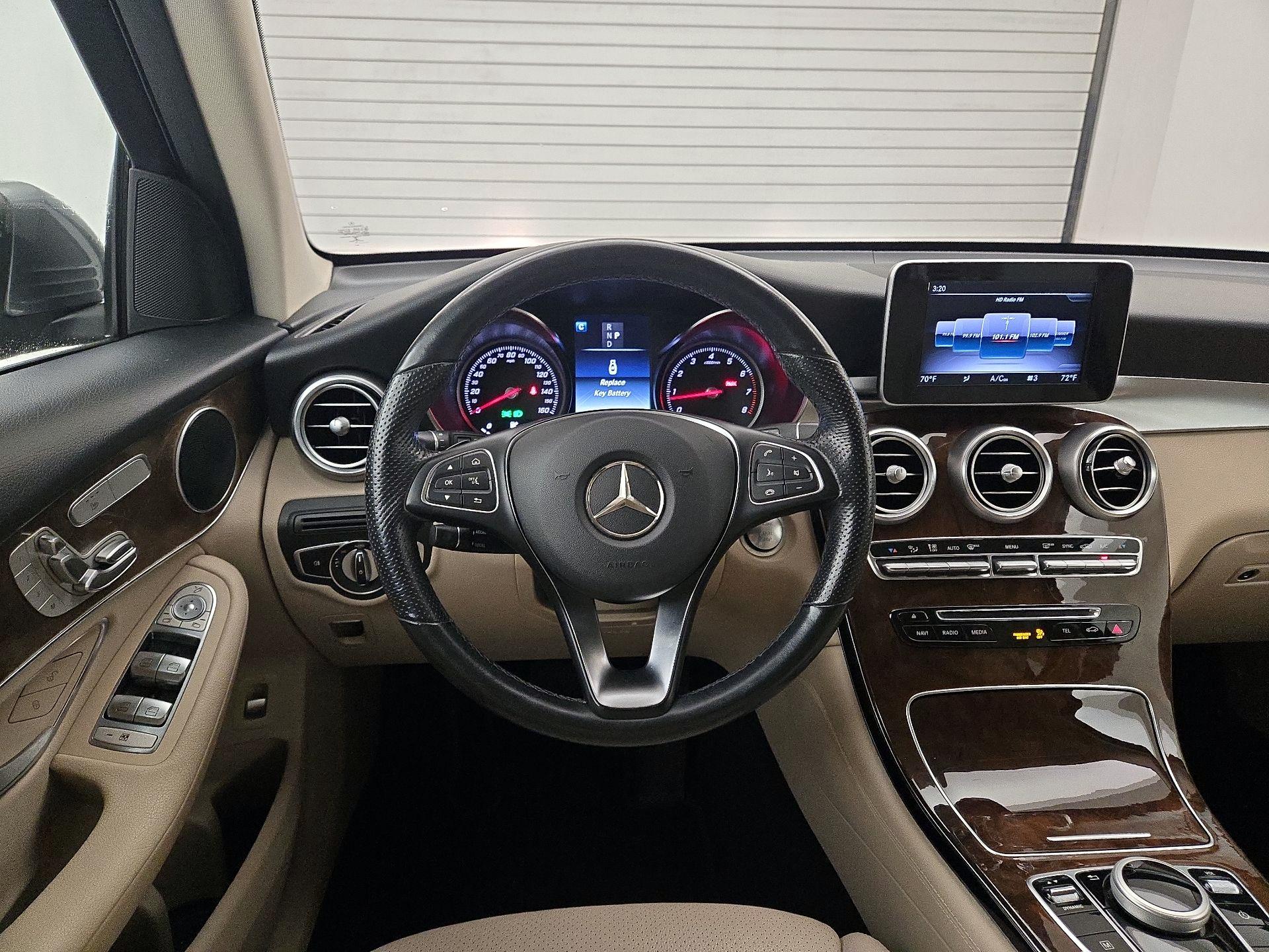 Thumbnail: 2019 Mercedes-Benz GLC - 10