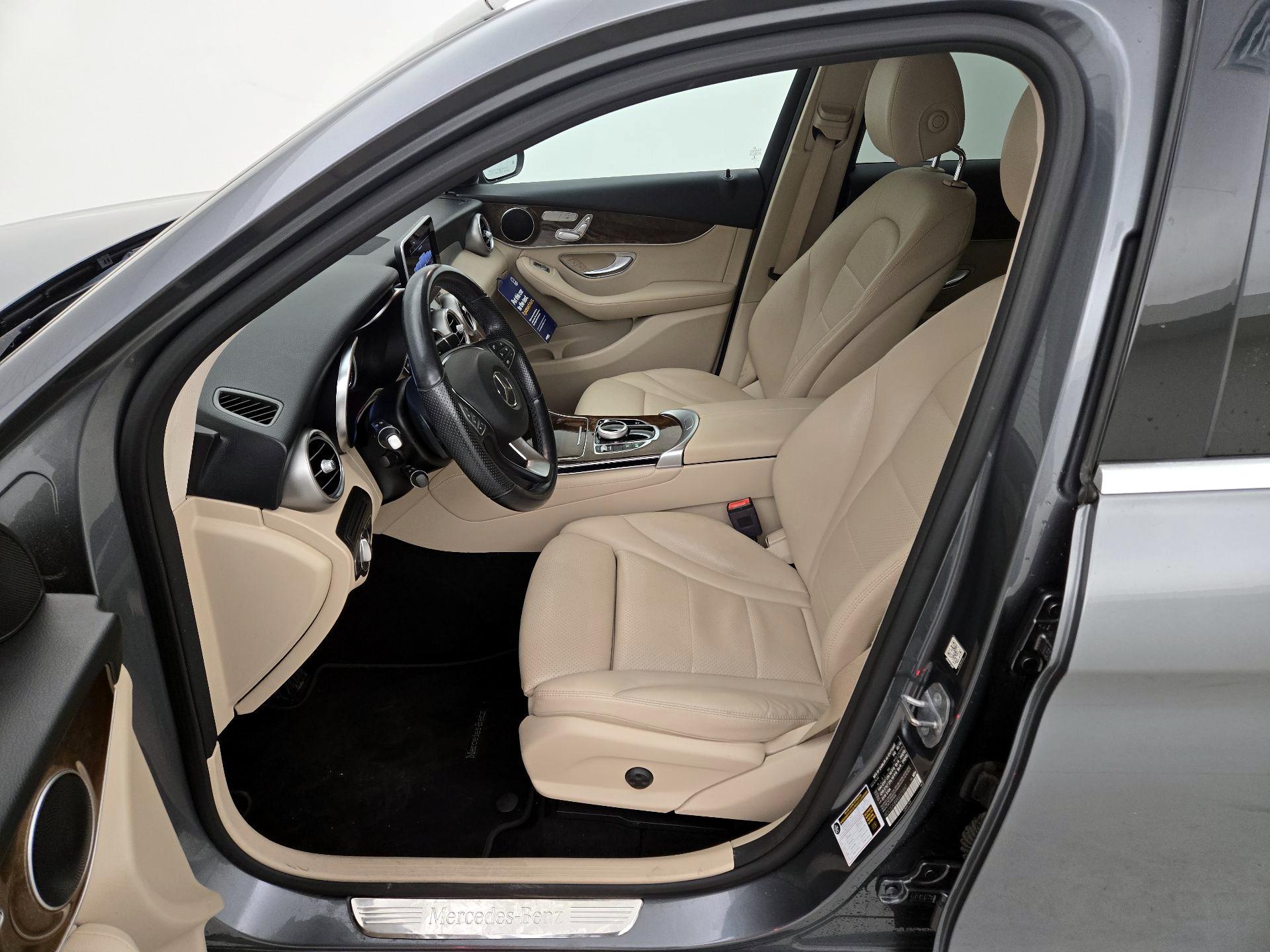 Thumbnail: 2019 Mercedes-Benz GLC - 11