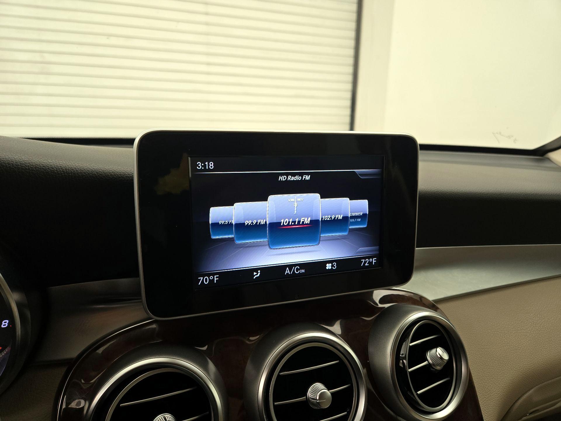 Thumbnail: 2019 Mercedes-Benz GLC - 15