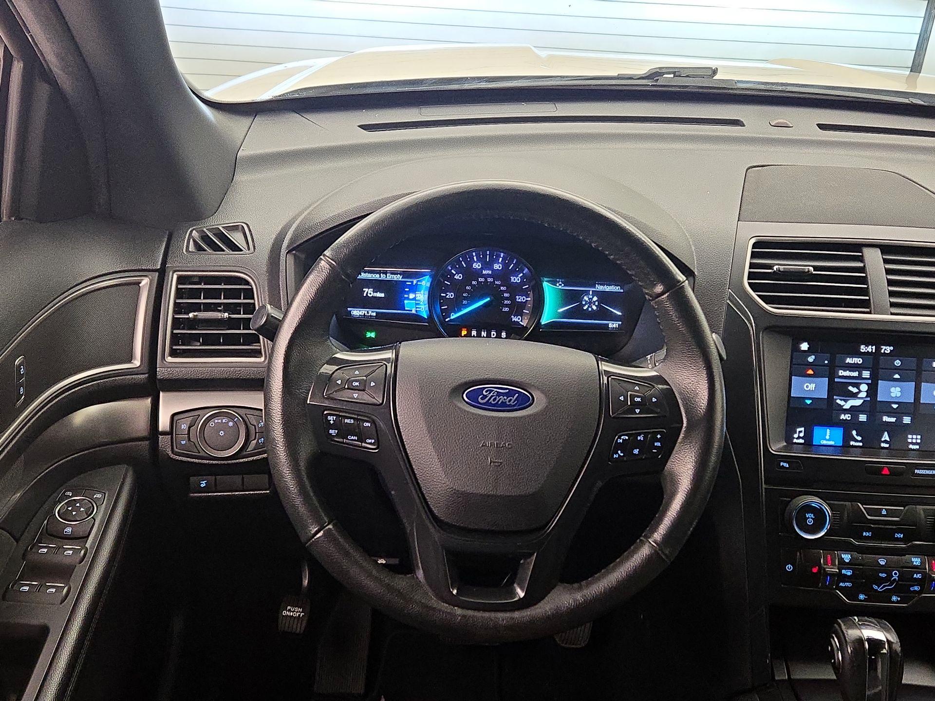 Thumbnail: 2018 Ford Explorer - 10