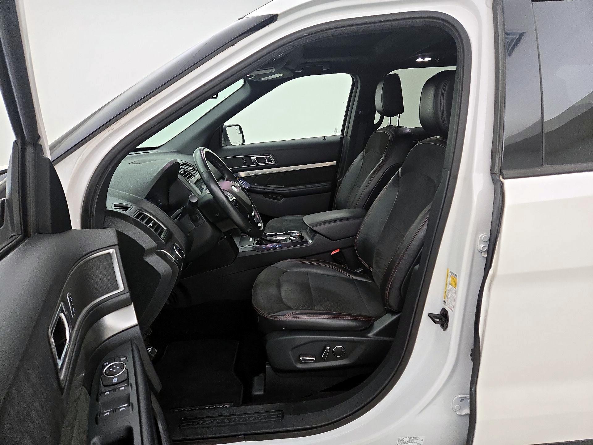 Thumbnail: 2018 Ford Explorer - 11