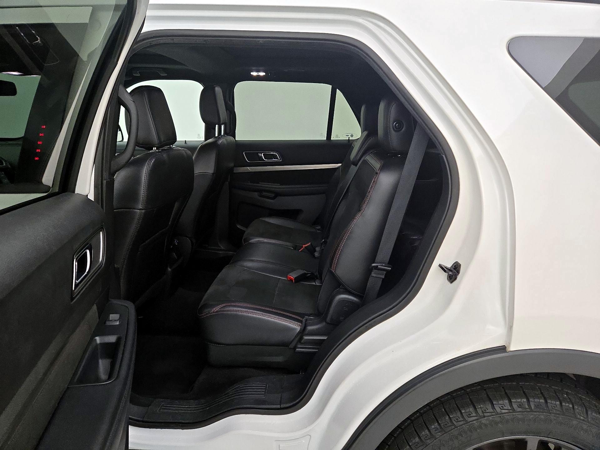 Thumbnail: 2018 Ford Explorer - 18