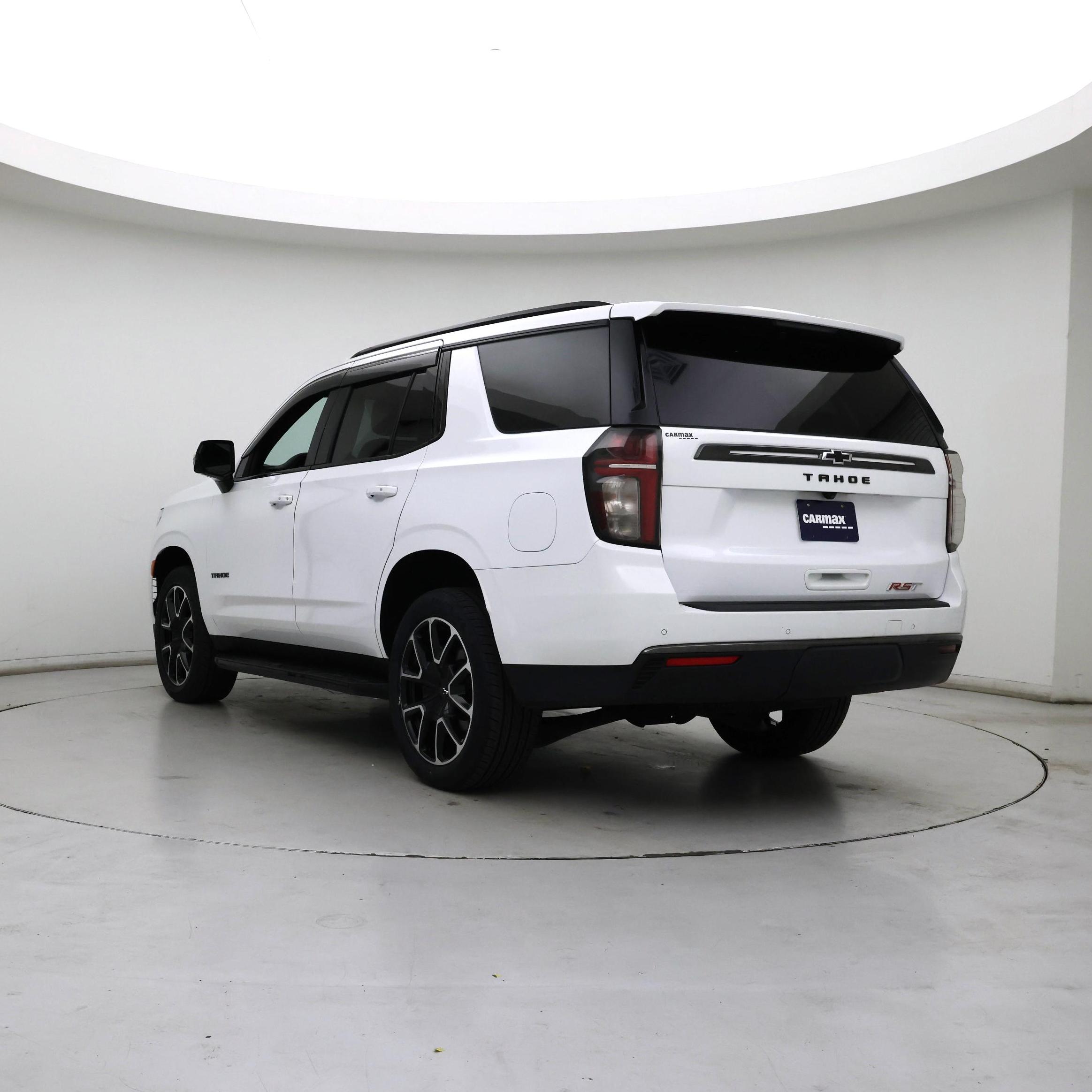 Thumbnail: 2022 Chevrolet Tahoe - 2