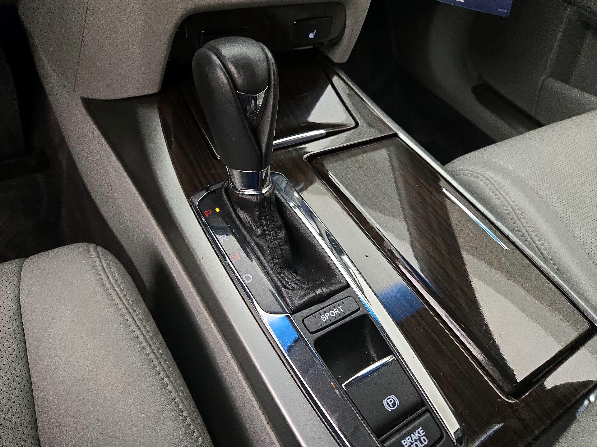 Thumbnail: 2016 Acura RLX - 17