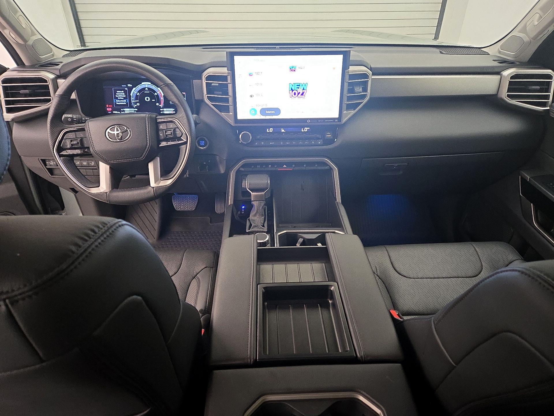 Thumbnail: 2024 Toyota Tundra - 9