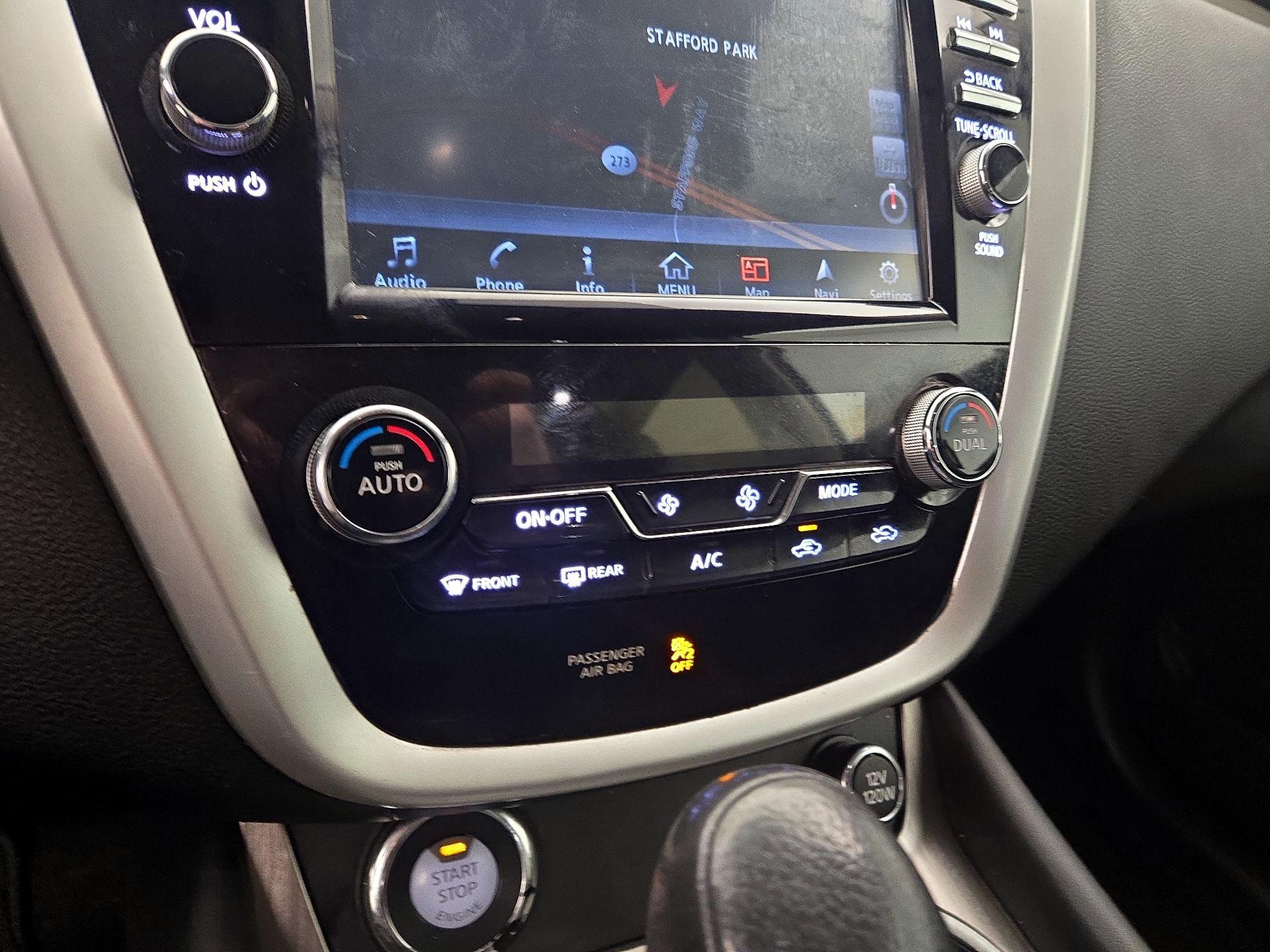 Thumbnail: 2016 Nissan Murano - 15