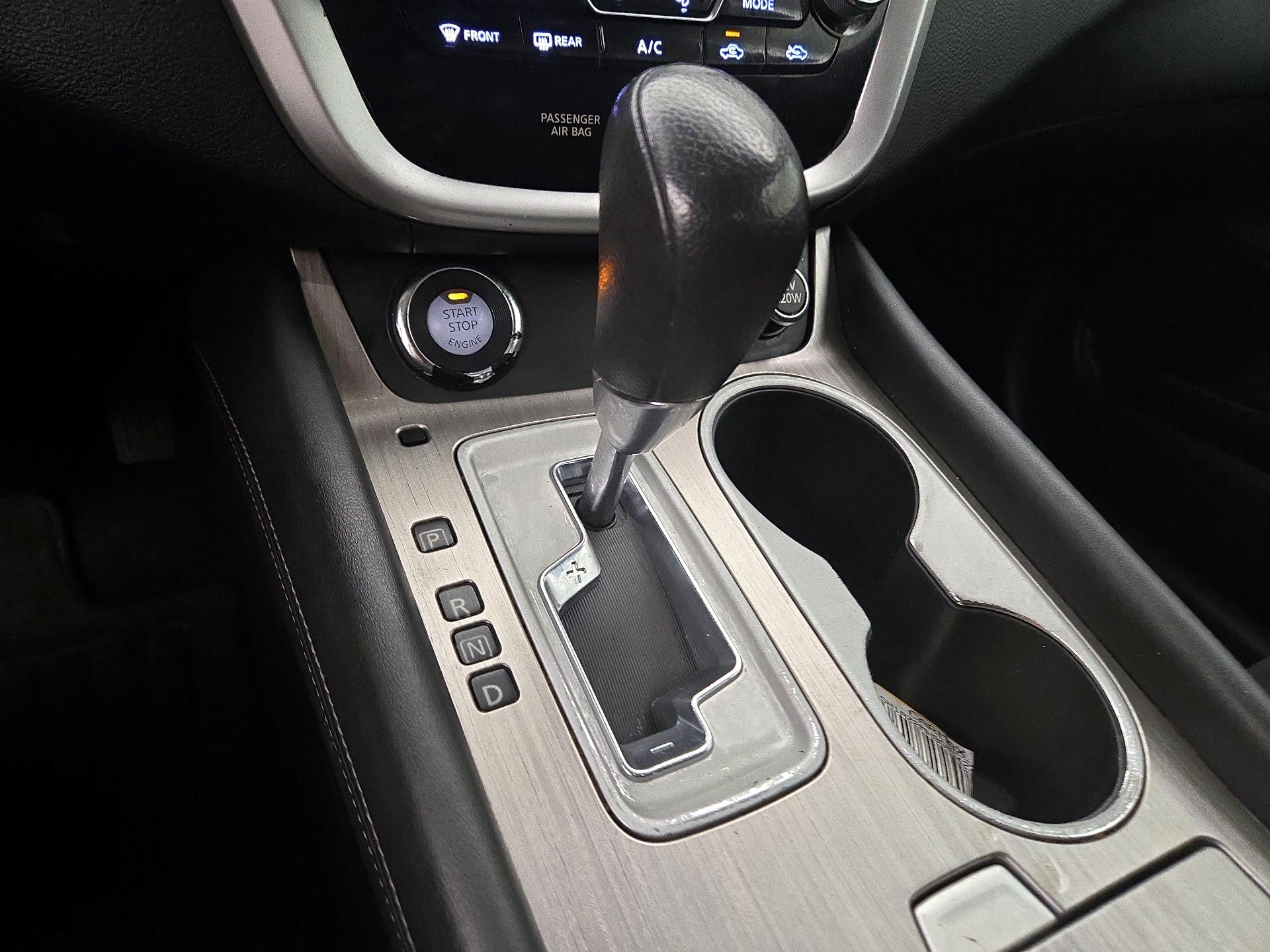 Thumbnail: 2016 Nissan Murano - 16