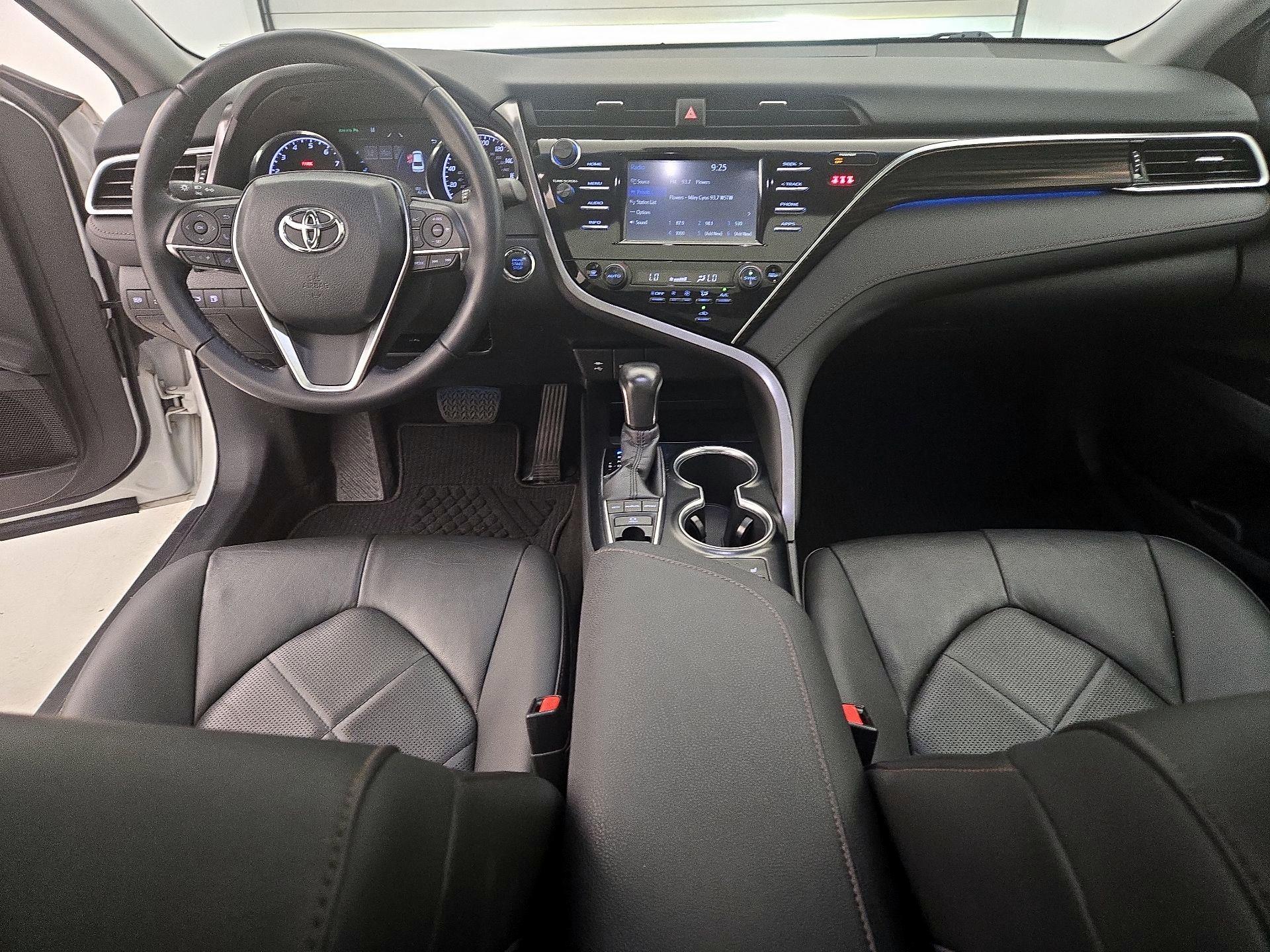 Thumbnail: 2018 Toyota Camry - 9