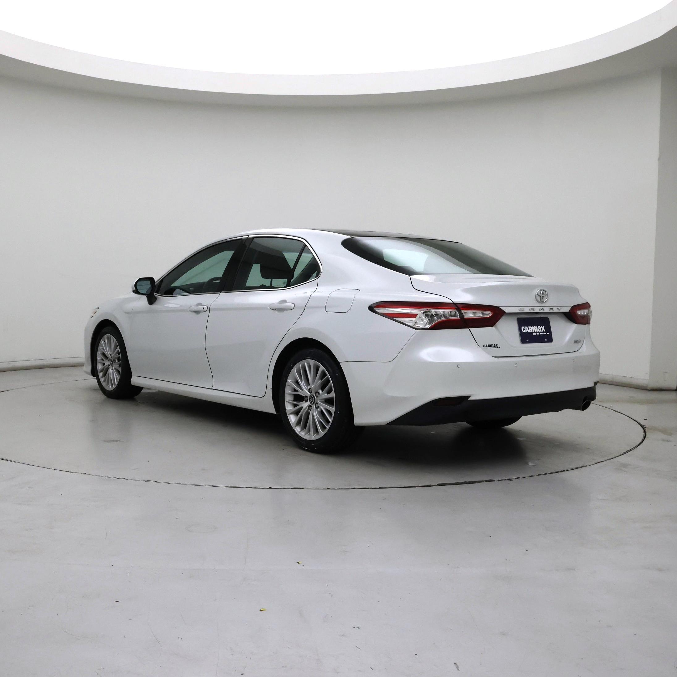 Thumbnail: 2018 Toyota Camry - 2