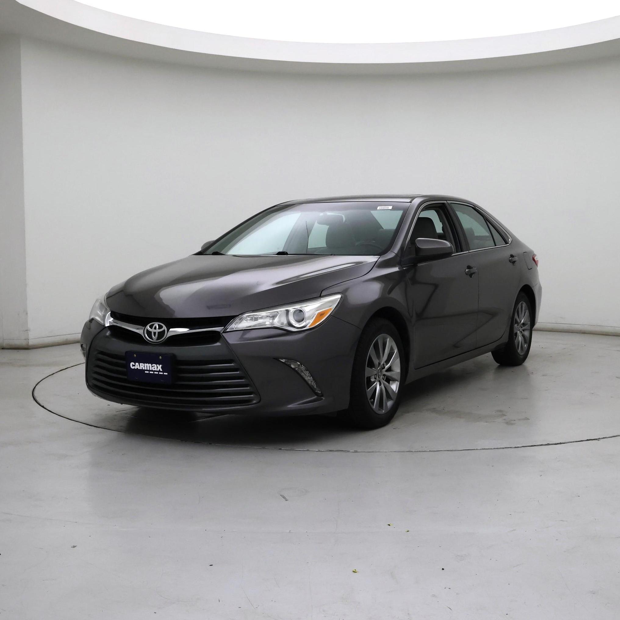 Thumbnail: 2016 Toyota Camry - 4