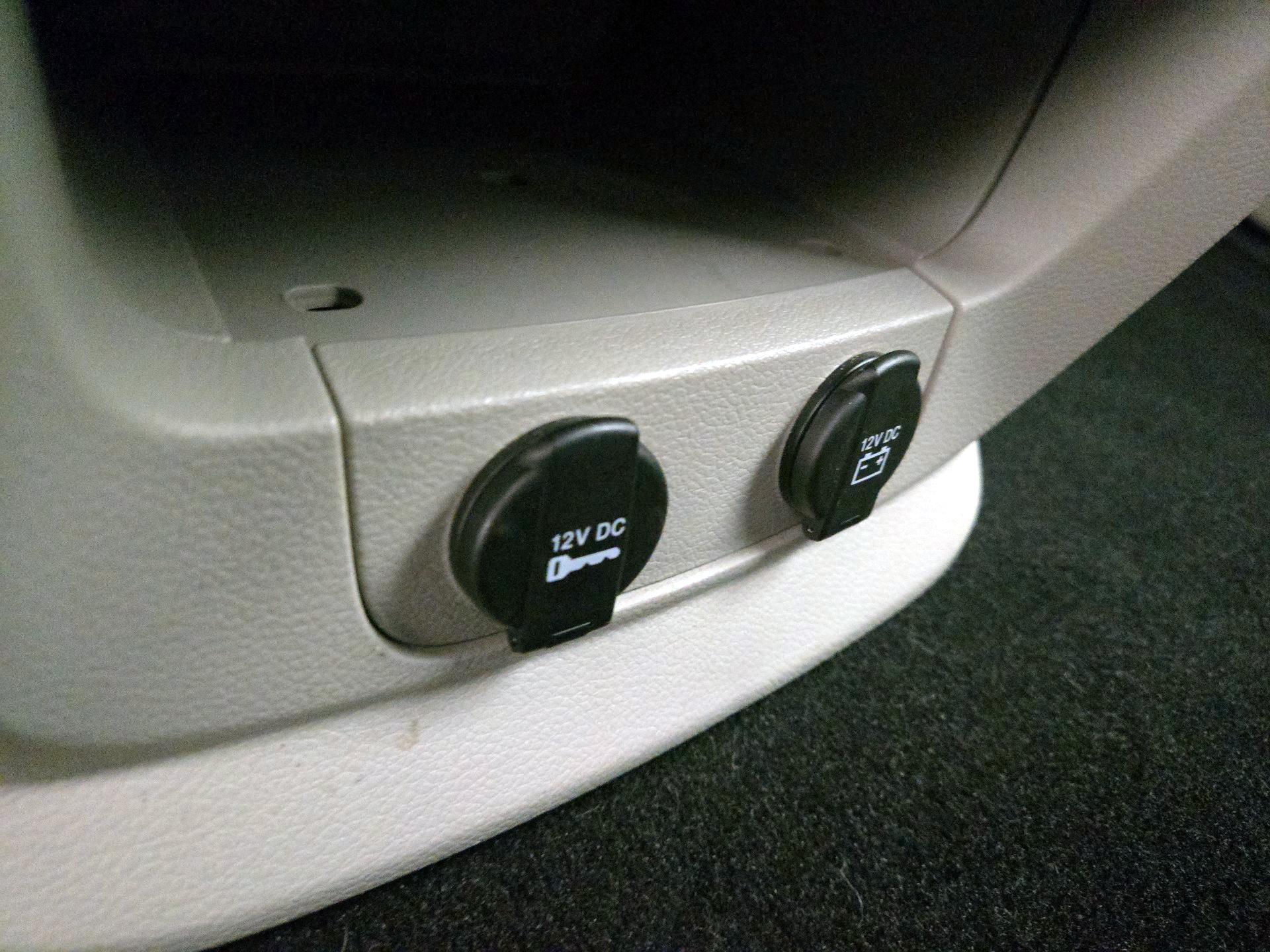 Thumbnail: 2015 Dodge Grand Caravan - 17
