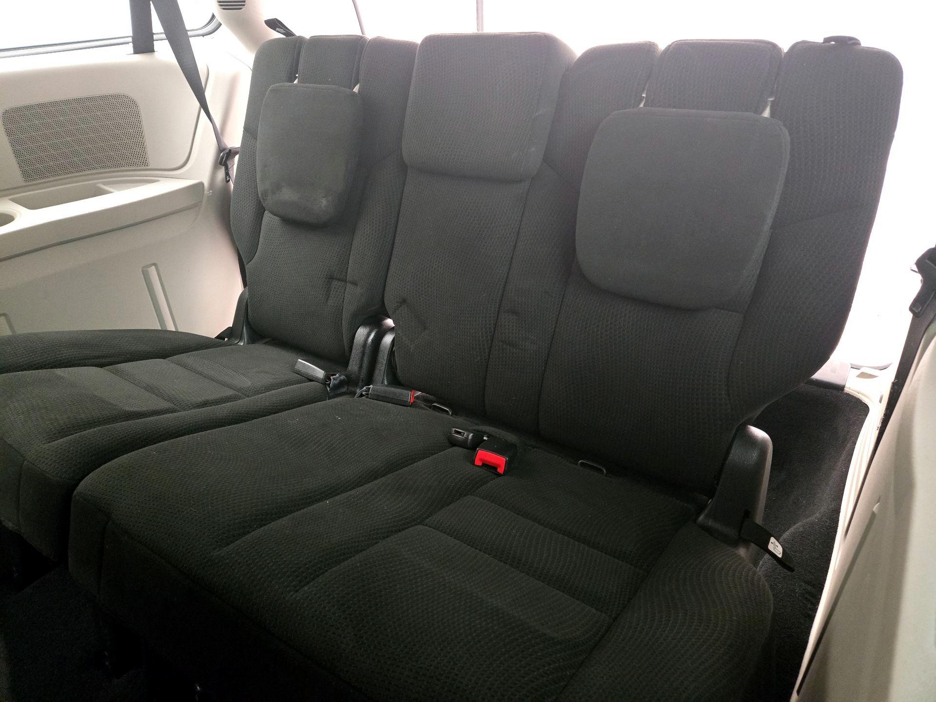 Thumbnail: 2015 Dodge Grand Caravan - 19