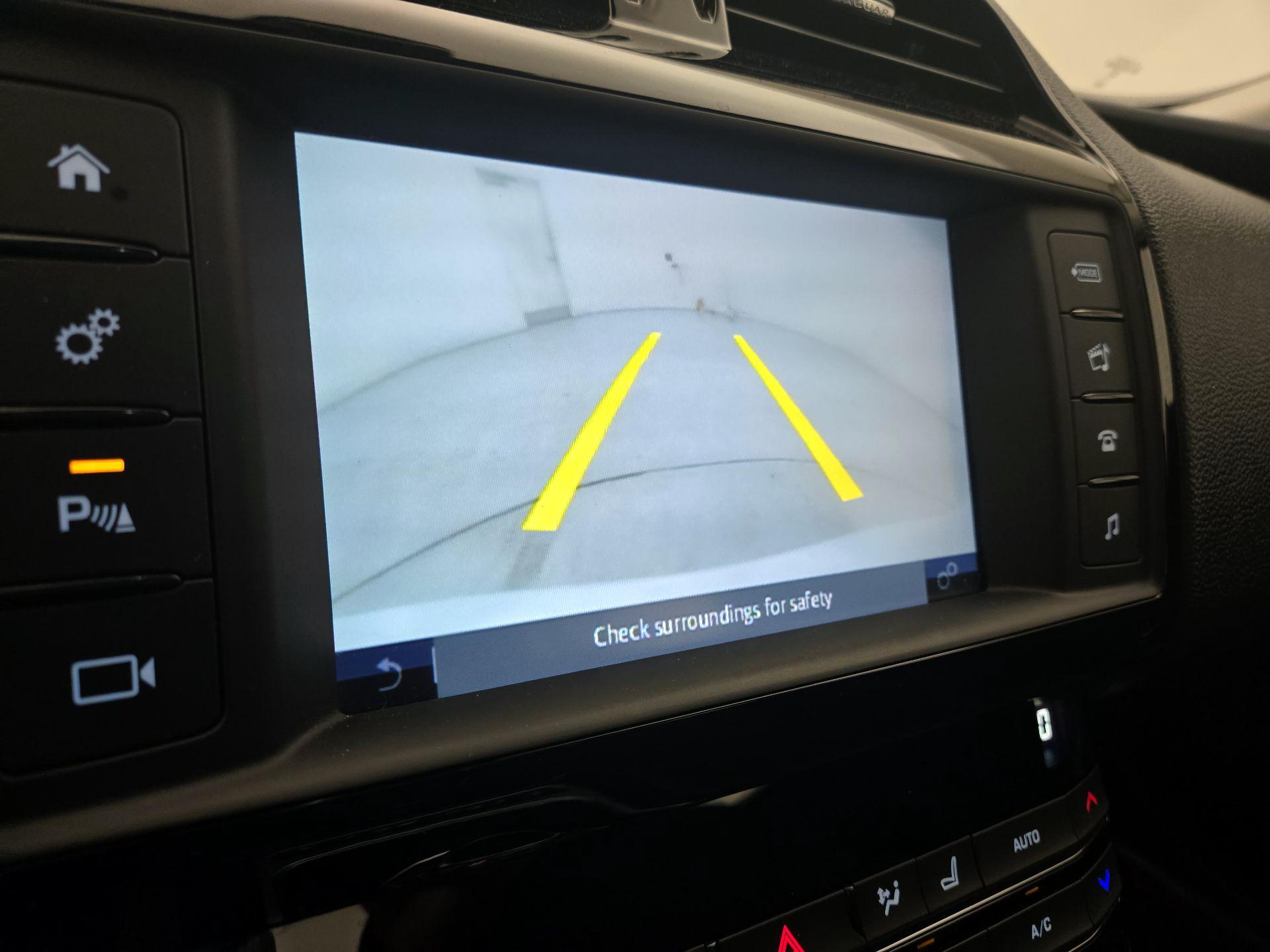 Thumbnail: 2018 Jaguar XE - 14