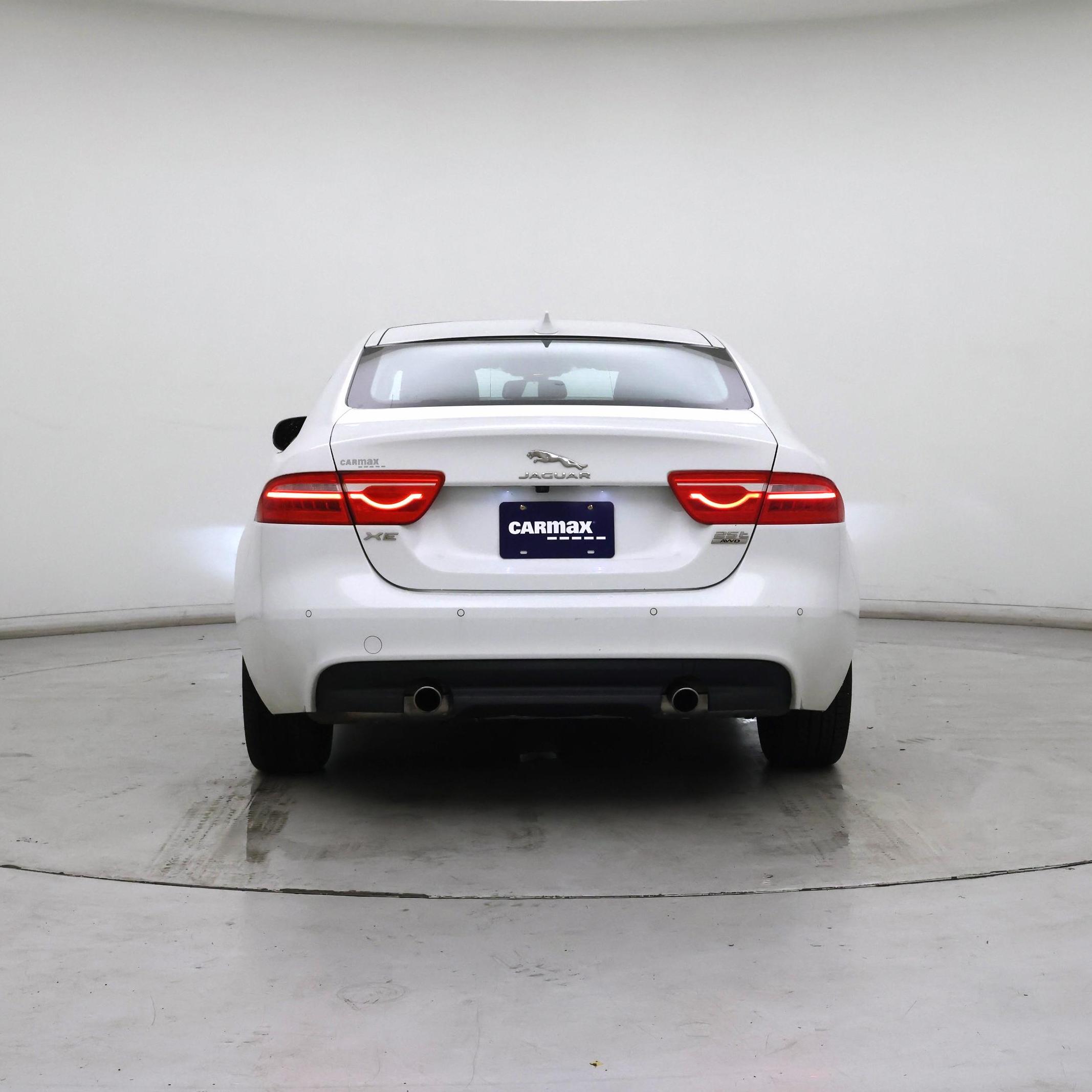 Thumbnail: 2018 Jaguar XE - 6