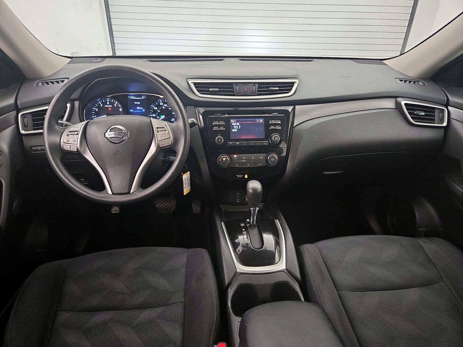 Thumbnail: 2016 Nissan Rogue - 9