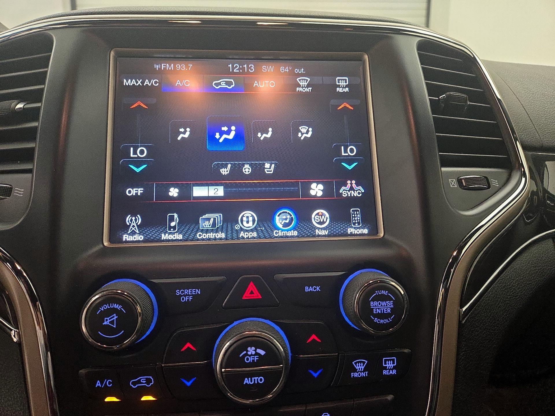 Thumbnail: 2015 Jeep Grand Cherokee - 15